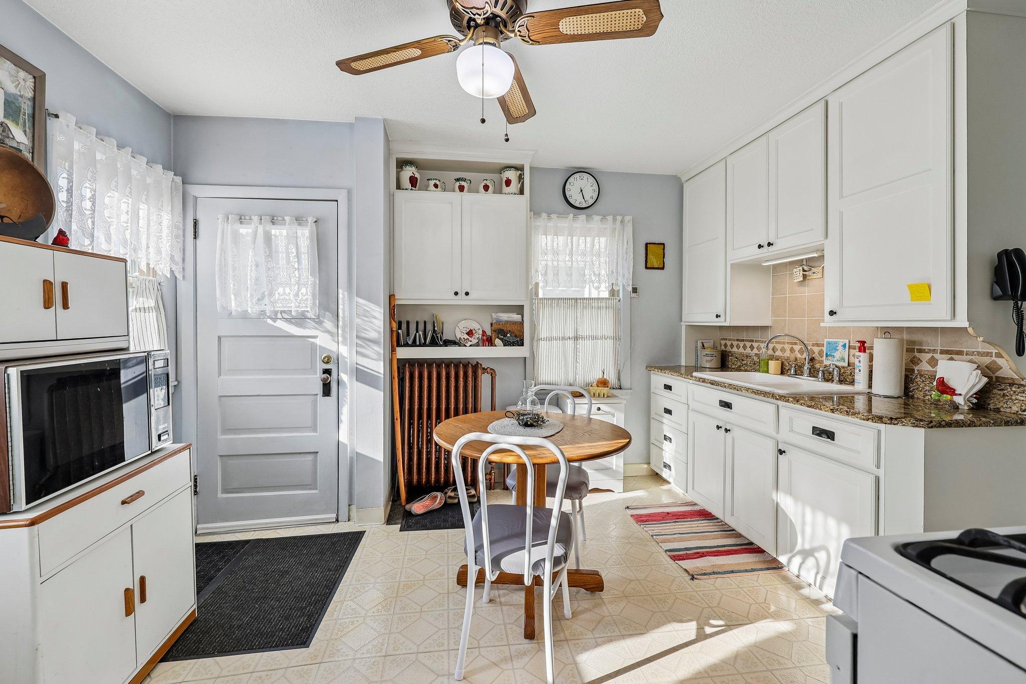 View of Residential at 655 Simpson Street, Saint Paul MN 55104, Saint Paul (17 of 47) - Mike Wilen | Minnesota Team Real Estate