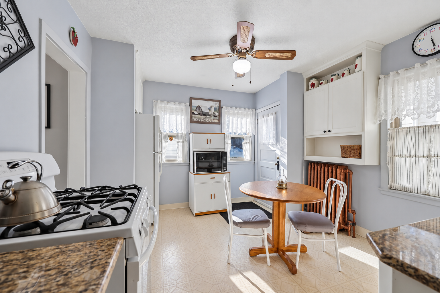 View of Residential at 655 Simpson Street, Saint Paul MN 55104, Saint Paul (26 of 58) - Mike Wilen | Minnesota Team Real Estate