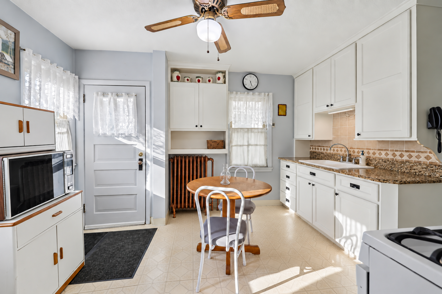 View of Residential at 655 Simpson Street, Saint Paul MN 55104, Saint Paul (19 of 58) - Mike Wilen | Minnesota Team Real Estate