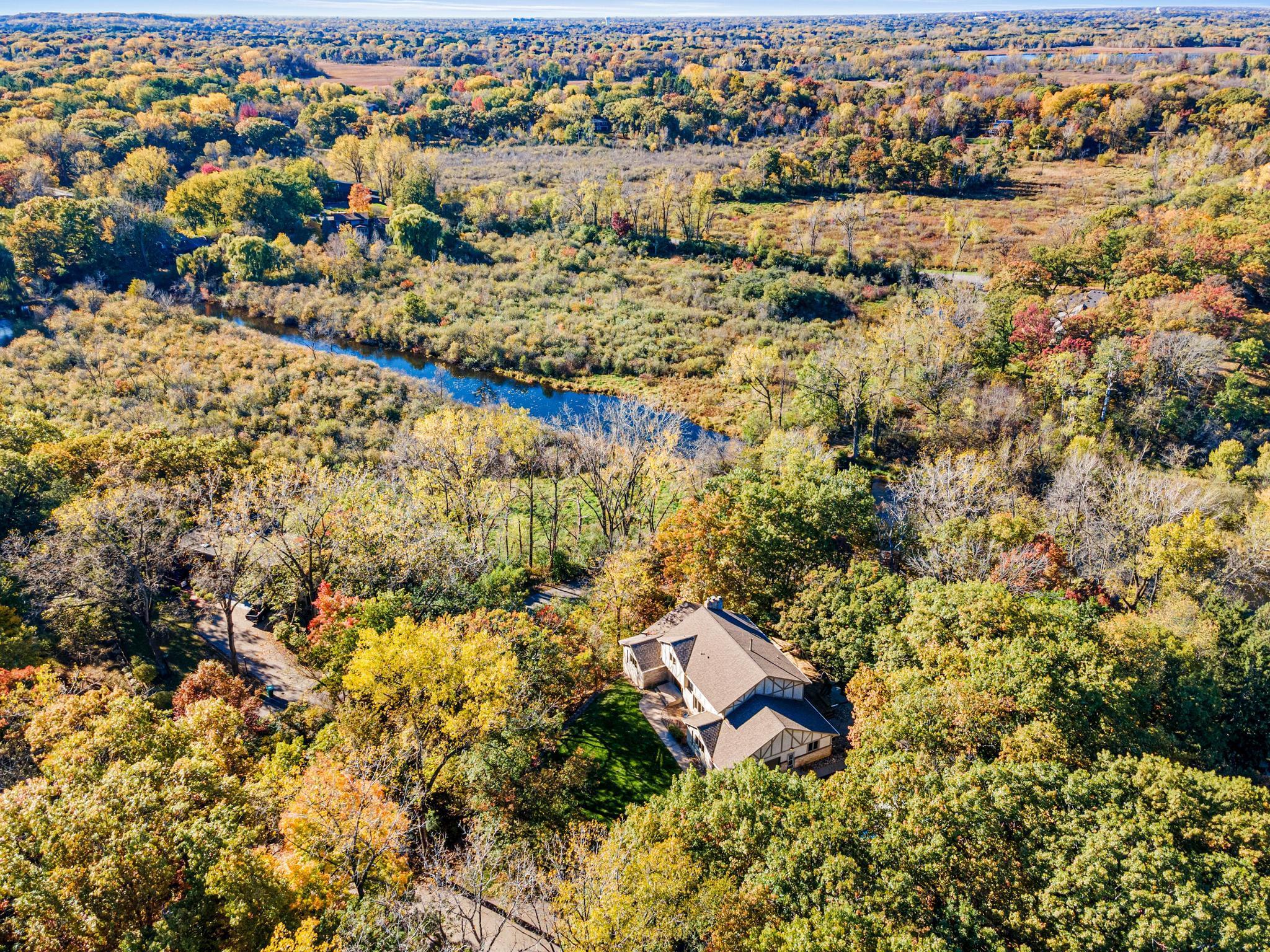 View of Residential at 7 Chickadee Lane, North Oaks MN 55127, North Oaks (39 of 40) - Mike Wilen | Minnesota Team Real Estate