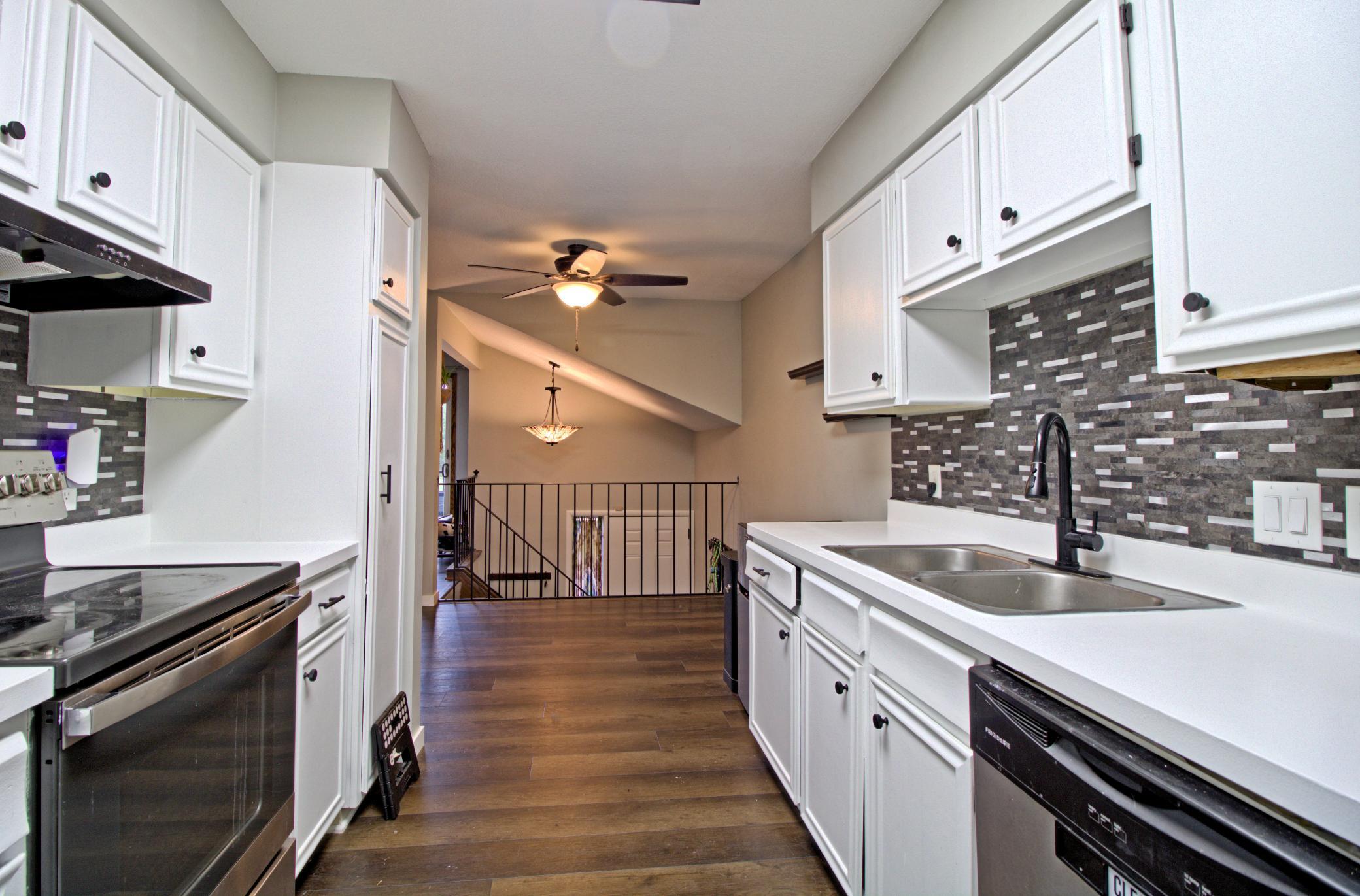 View of Residential at 7509 Landau Drive, Bloomington MN 55438, Bloomington (12 of 25) - Mike Wilen | Minnesota Team Real Estate