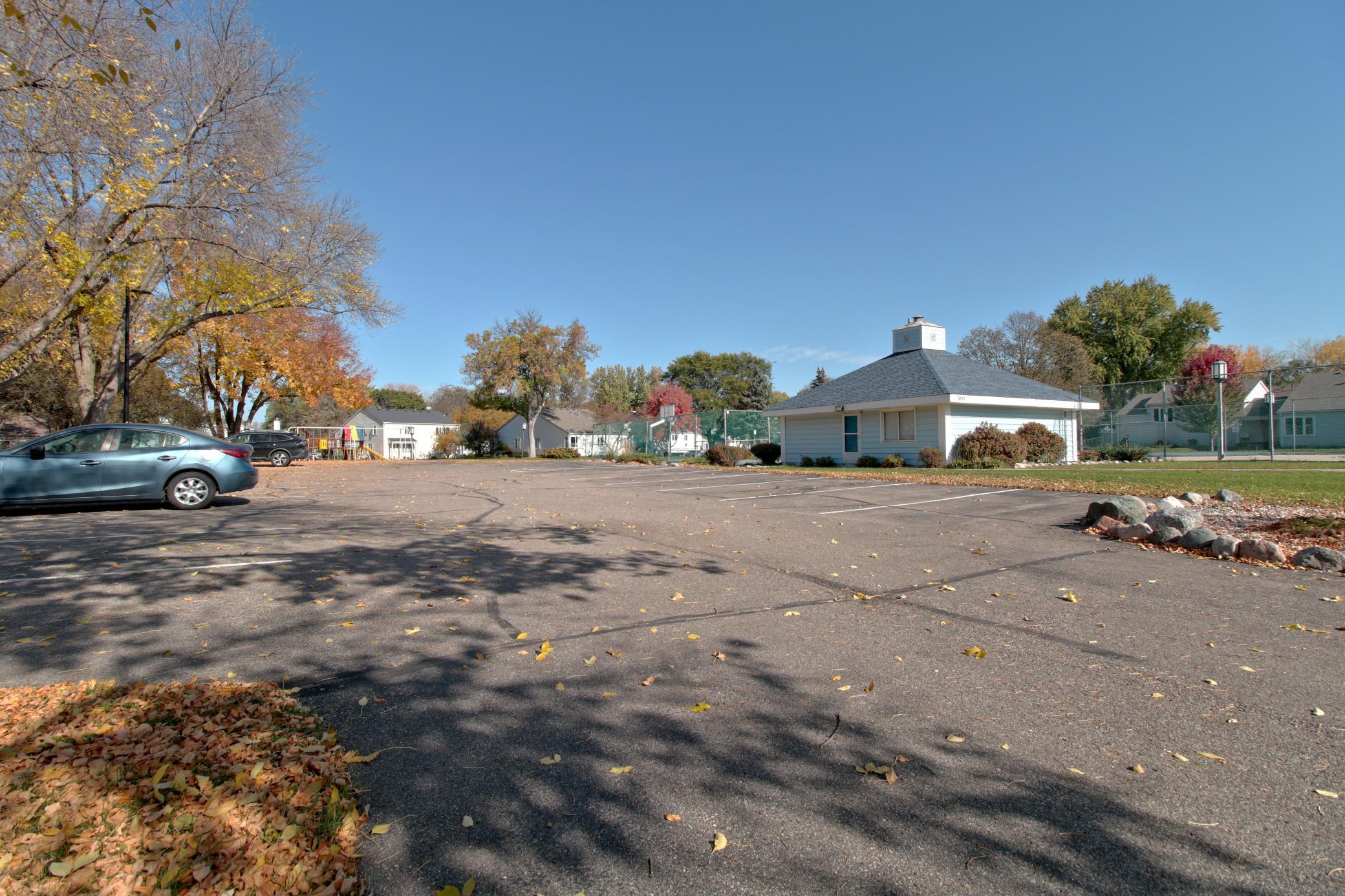 View of Residential at 7509 Landau Drive, Bloomington MN 55438, Bloomington (26 of 29) - Mike Wilen | Minnesota Team Real Estate