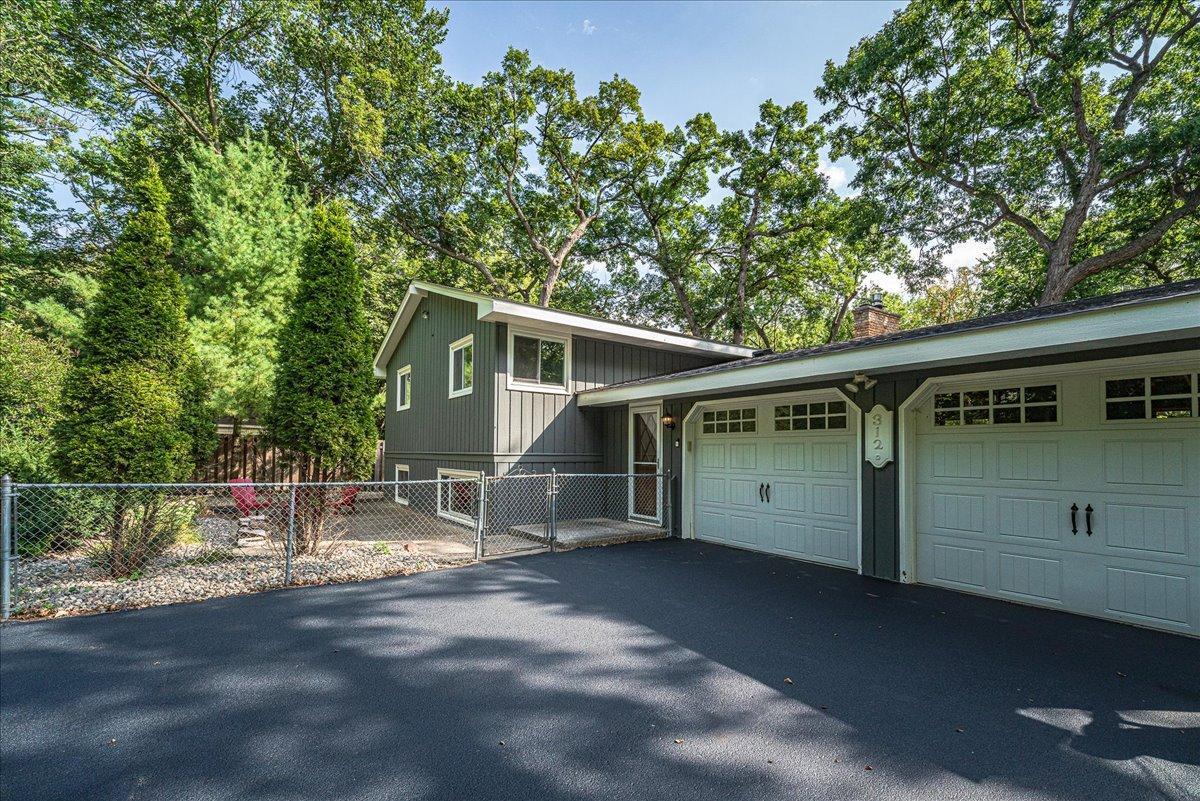 View of Residential at 312 Griffit Street, Edina MN 55343, Edina (41 of 66) - Mike Wilen | Minnesota Team Real Estate