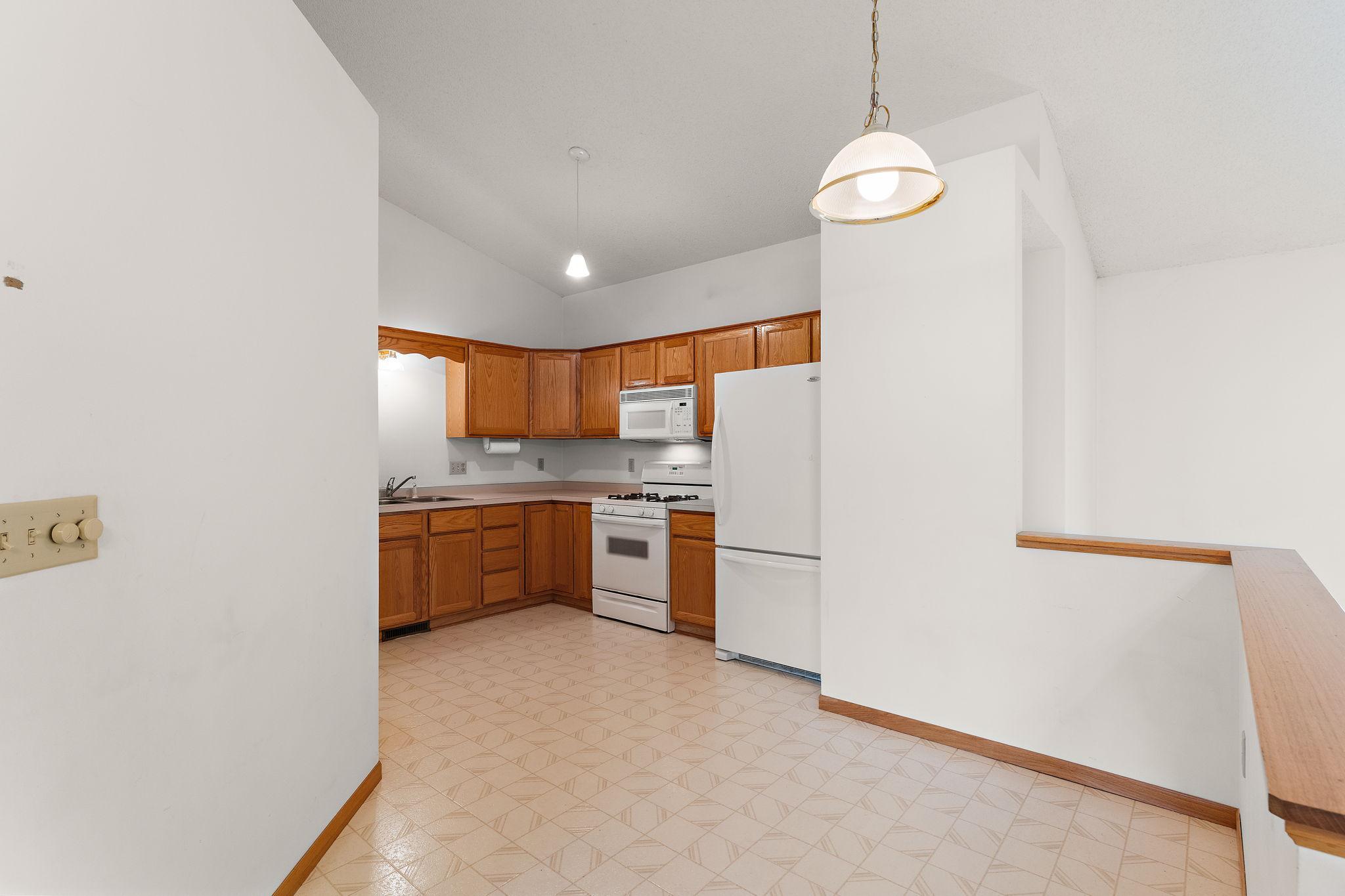 View of Residential at 13228 Vintage Street, Coon Rapids MN 55448, Coon Rapids (17 of 38) - Mike Wilen | Minnesota Team Real Estate