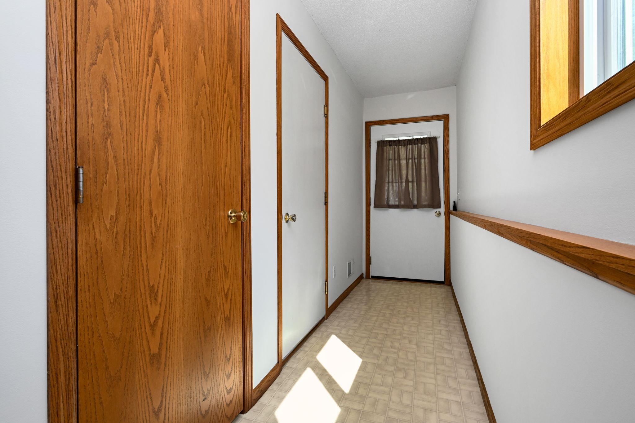 View of Residential at 3761 Robin Lane, Eagan MN 55122, Eagan (20 of 23) - Mike Wilen | Minnesota Team Real Estate