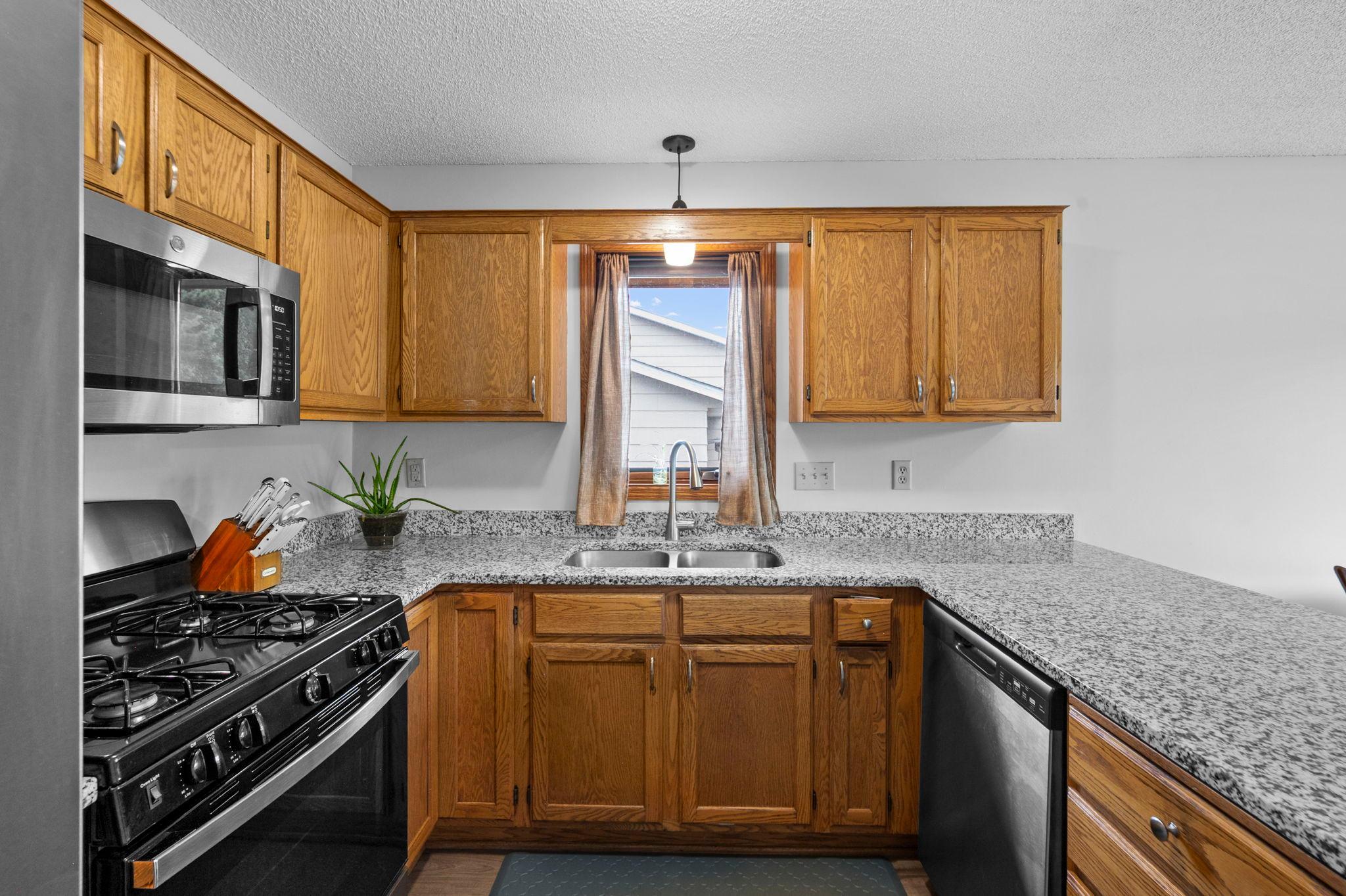 View of Residential at 1266 129th Lane, Blaine MN 55434, Blaine (8 of 40) - Mike Wilen | Minnesota Team Real Estate