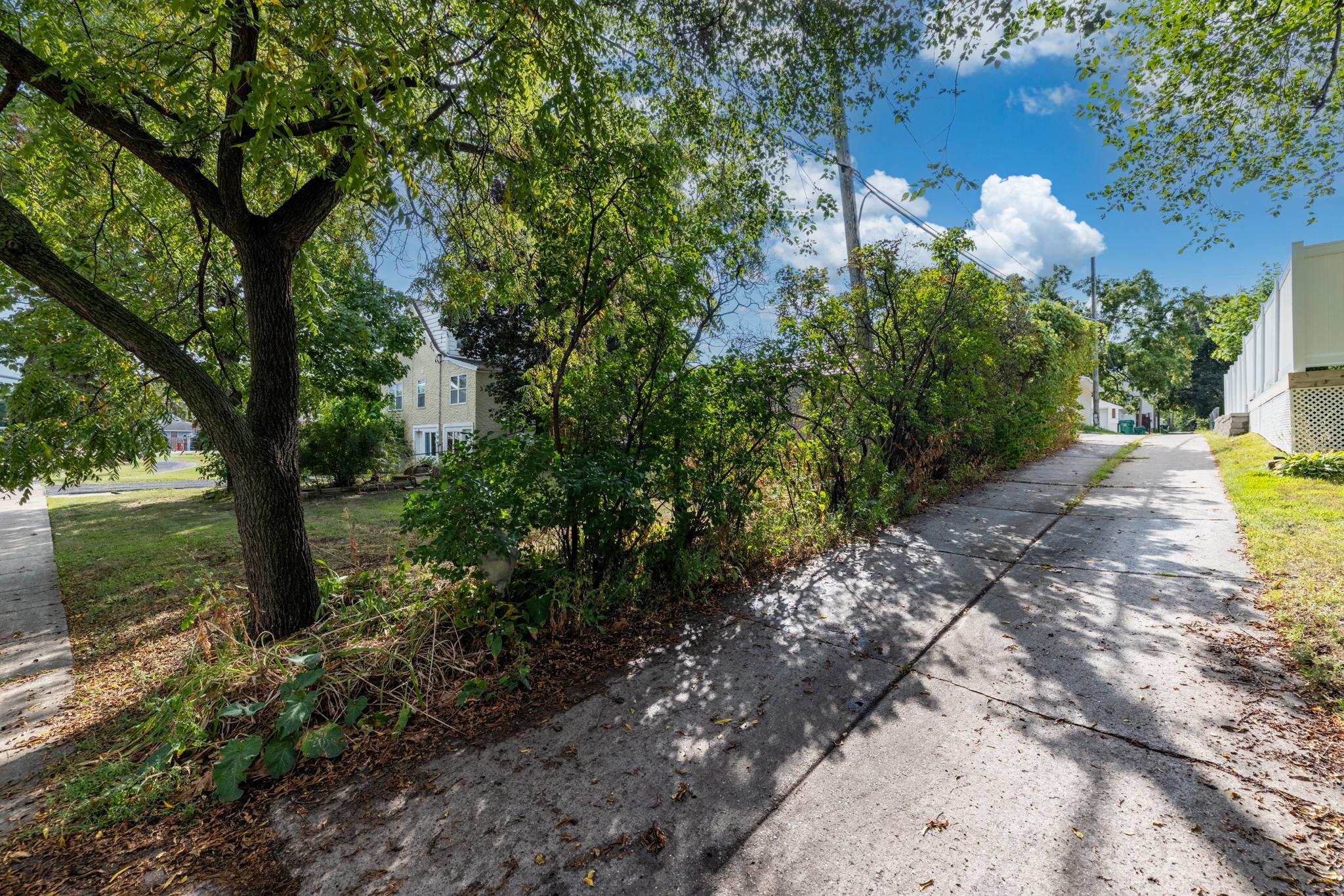 View of Residential at 6404 Minnetonka Boulevard, Saint Louis Park MN 55426, Saint Louis Park (10 of 13) - Mike Wilen | Minnesota Team Real Estate