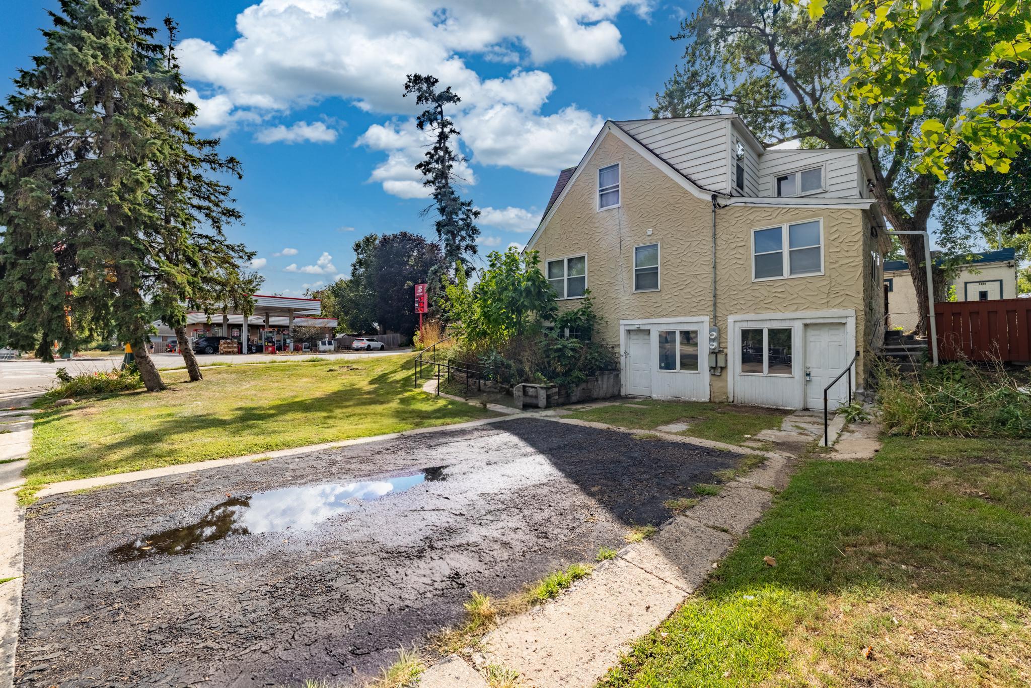 View of Residential at 6404 Minnetonka Boulevard, Saint Louis Park MN 55426, Saint Louis Park (11 of 13) - Mike Wilen | Minnesota Team Real Estate