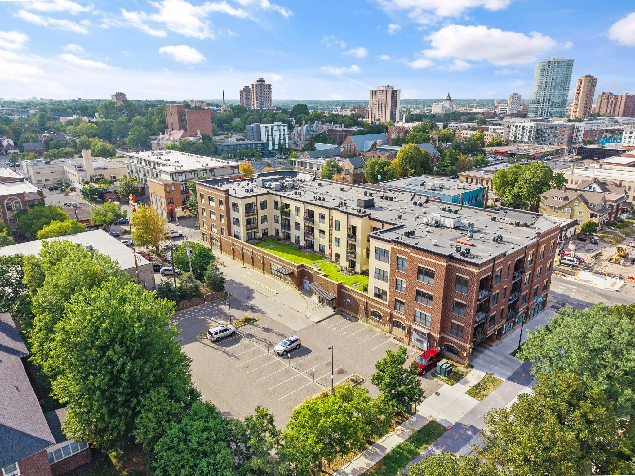 View of Residential at 15 Franklin Avenue #210, Minneapolis MN 55404, Minneapolis (60 of 64) - Mike Wilen | Minnesota Team Real Estate