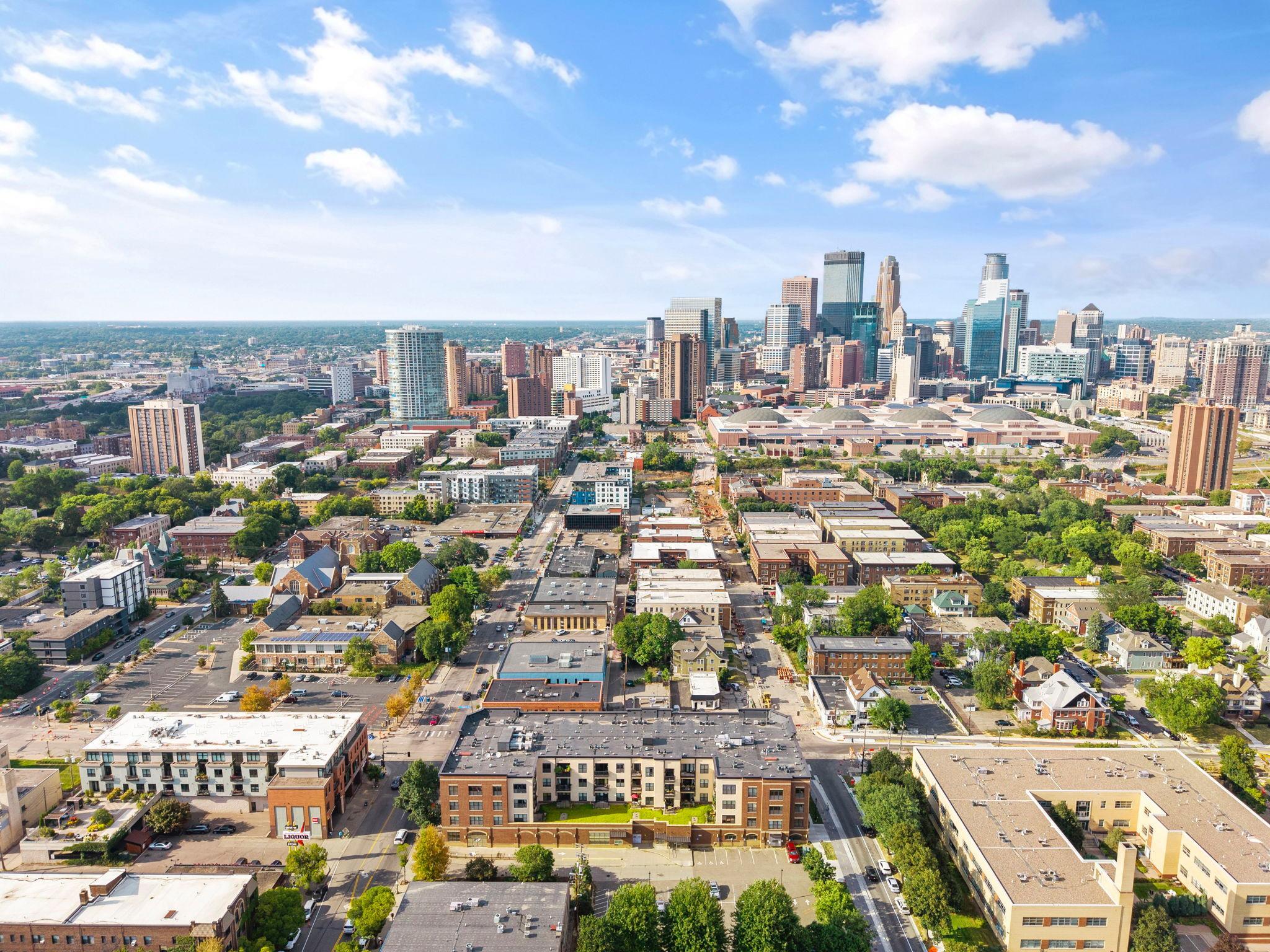 View of Residential at 15 Franklin Avenue #210, Minneapolis MN 55404, Minneapolis (58 of 64) - Mike Wilen | Minnesota Team Real Estate