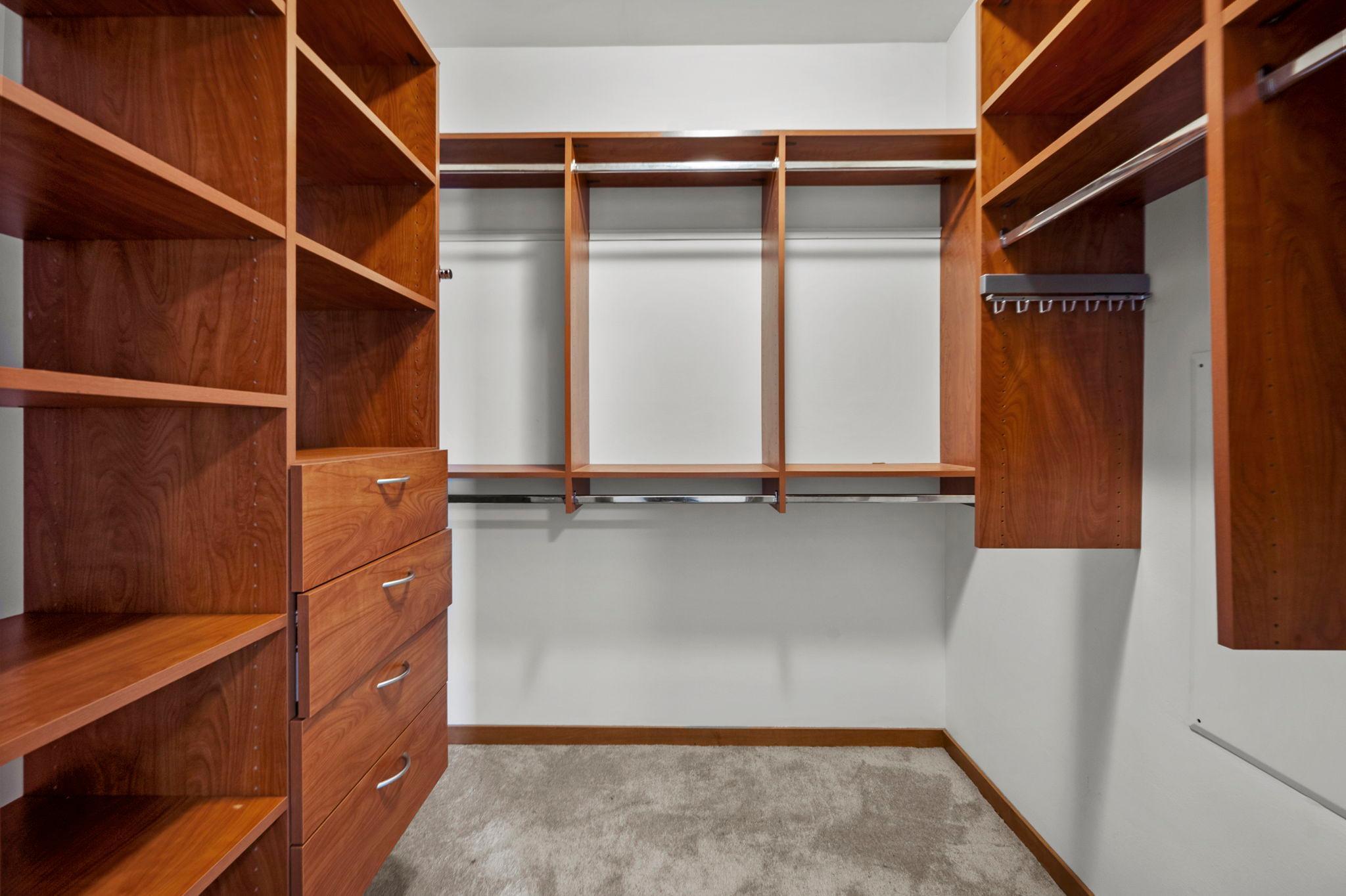 View of Residential at 15 Franklin Avenue #210, Minneapolis MN 55404, Minneapolis (41 of 64) - Mike Wilen | Minnesota Team Real Estate