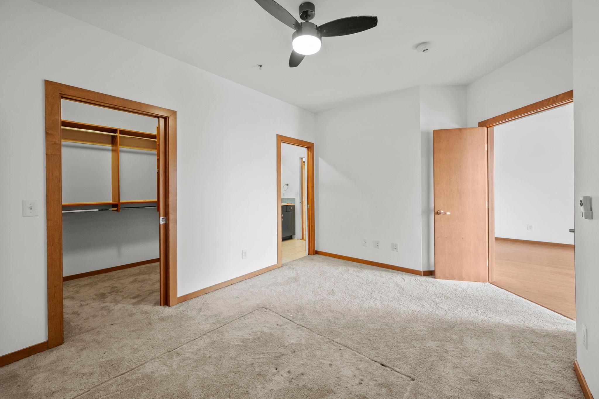 View of Residential at 15 Franklin Avenue #210, Minneapolis MN 55404, Minneapolis (39 of 64) - Mike Wilen | Minnesota Team Real Estate