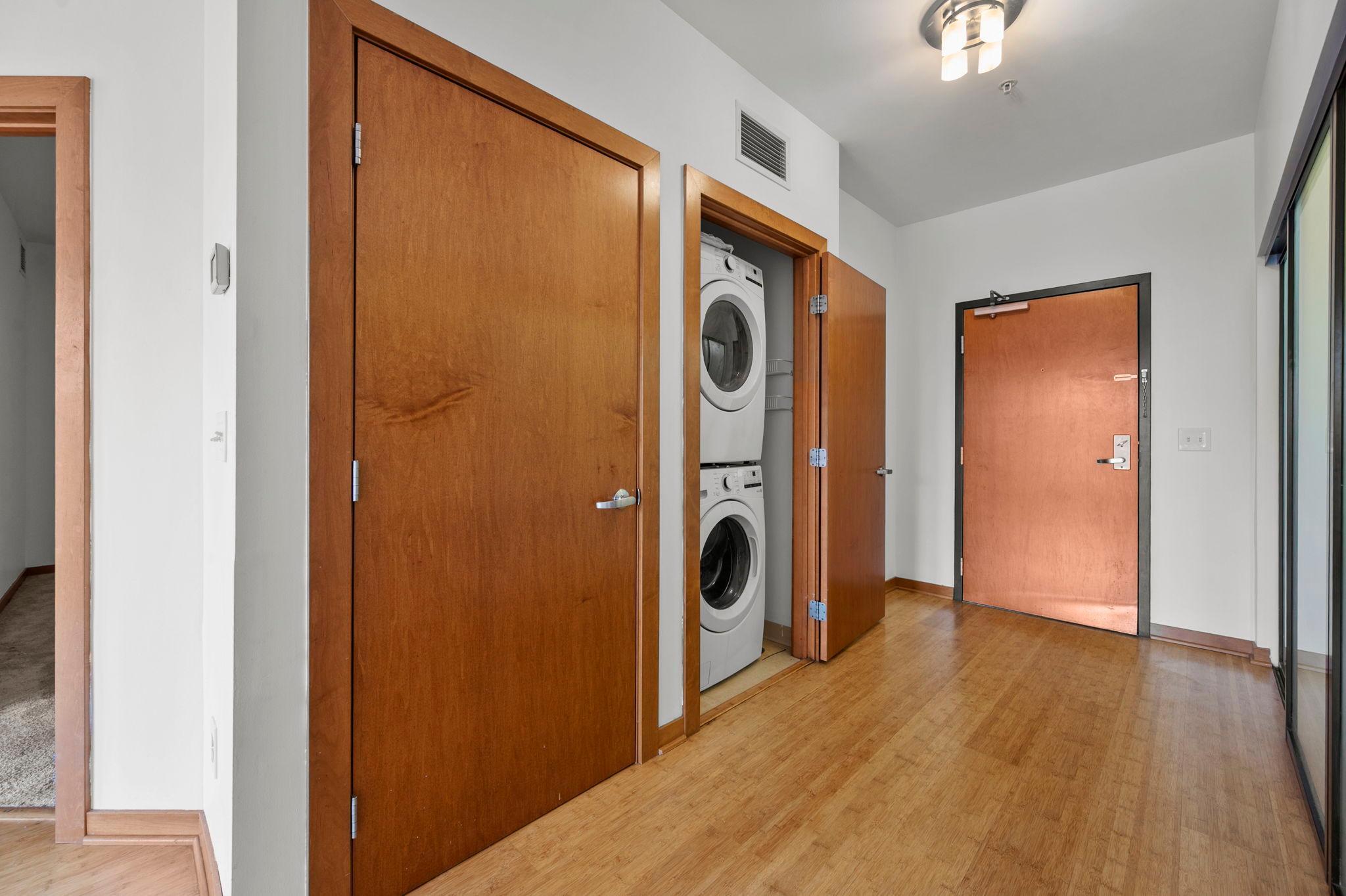 View of Residential at 15 Franklin Avenue #210, Minneapolis MN 55404, Minneapolis (35 of 64) - Mike Wilen | Minnesota Team Real Estate