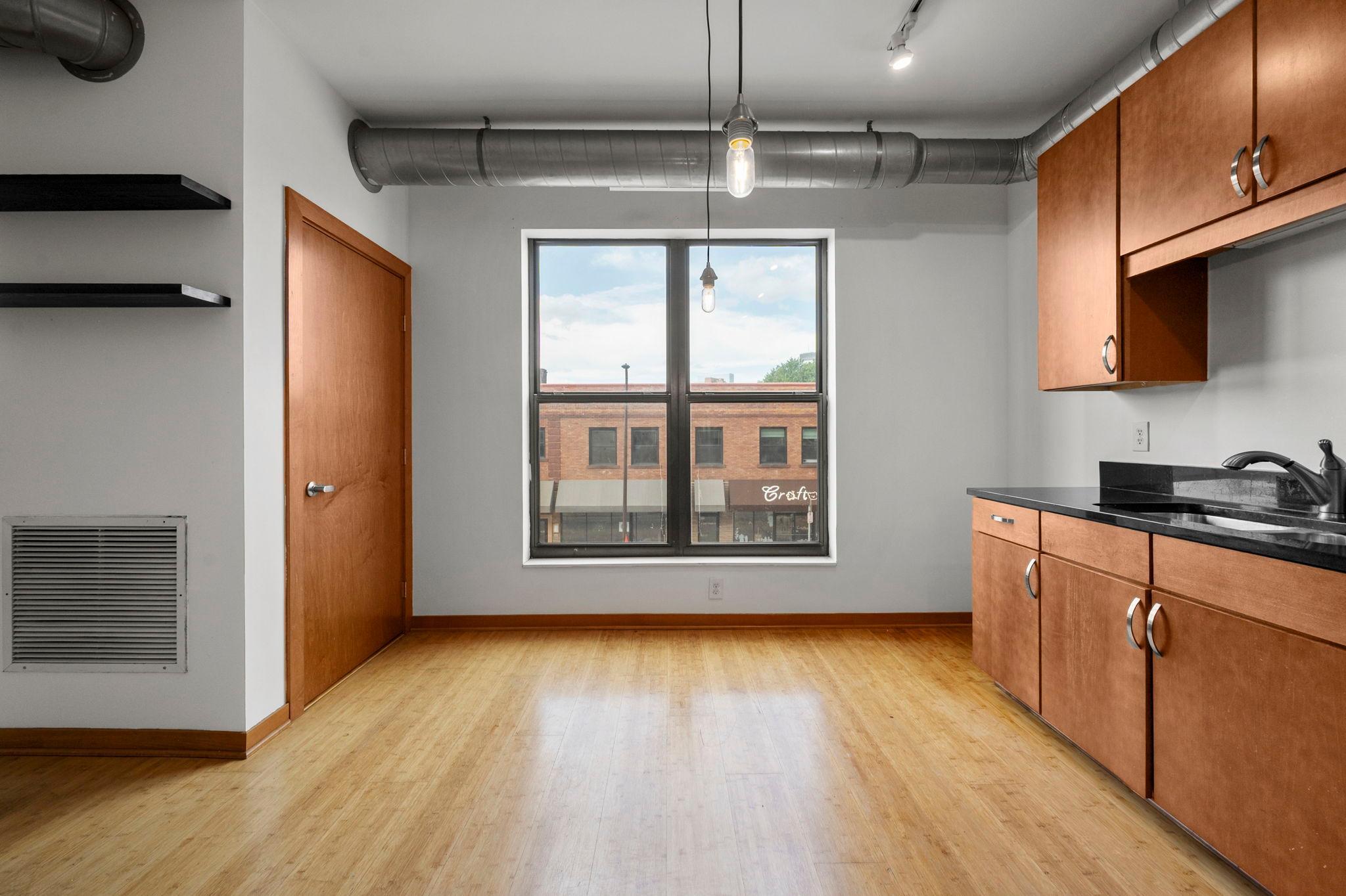 View of Residential at 15 Franklin Avenue #210, Minneapolis MN 55404, Minneapolis (31 of 64) - Mike Wilen | Minnesota Team Real Estate
