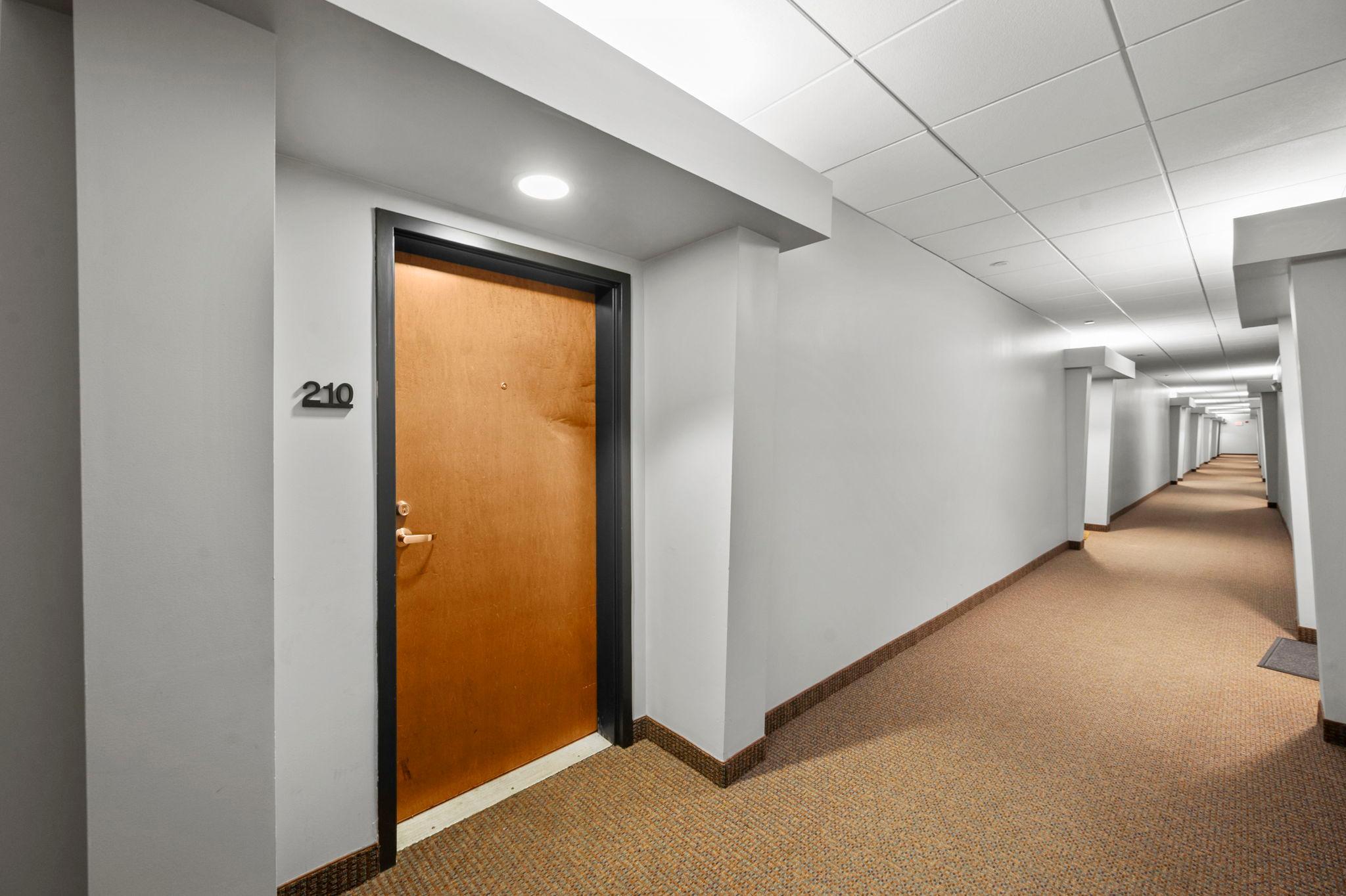 View of Residential at 15 Franklin Avenue #210, Minneapolis MN 55404, Minneapolis (16 of 64) - Mike Wilen | Minnesota Team Real Estate