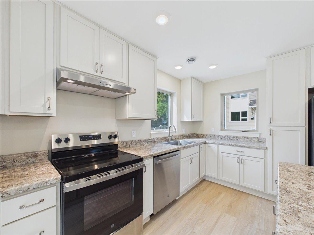View of Residential at 2913 4th Street, Minneapolis MN 55411, Minneapolis (9 of 20) - Mike Wilen | Minnesota Team Real Estate