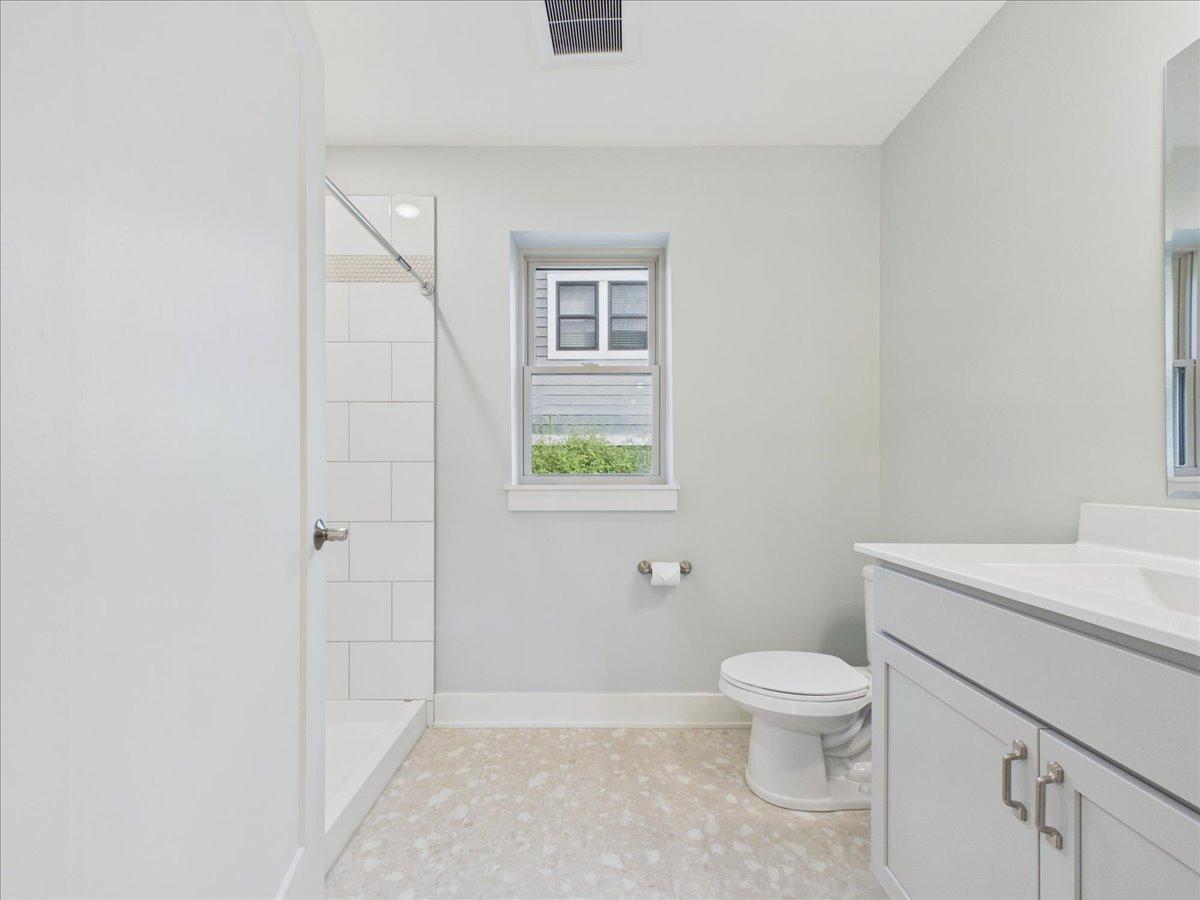 View of Residential at 2913 4th Street, Minneapolis MN 55411, Minneapolis (11 of 20) - Mike Wilen | Minnesota Team Real Estate