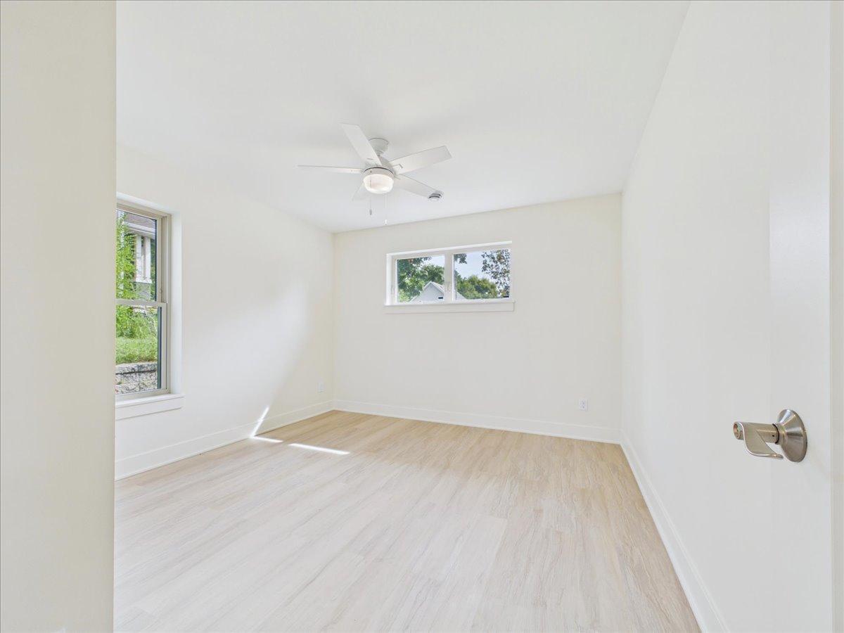 View of Residential at 2913 4th Street, Minneapolis MN 55411, Minneapolis (12 of 20) - Mike Wilen | Minnesota Team Real Estate