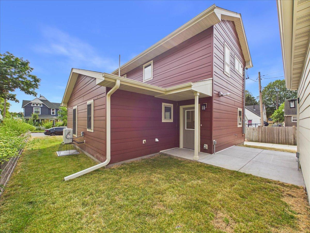 View of Residential at 2913 4th Street, Minneapolis MN 55411, Minneapolis (19 of 20) - Mike Wilen | Minnesota Team Real Estate