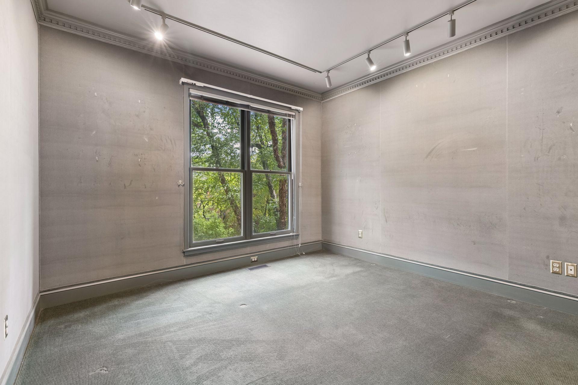 View of Residential at 1220 Mount Curve Avenue, Minneapolis MN 55403, Minneapolis (26 of 45) - Mike Wilen | Minnesota Team Real Estate