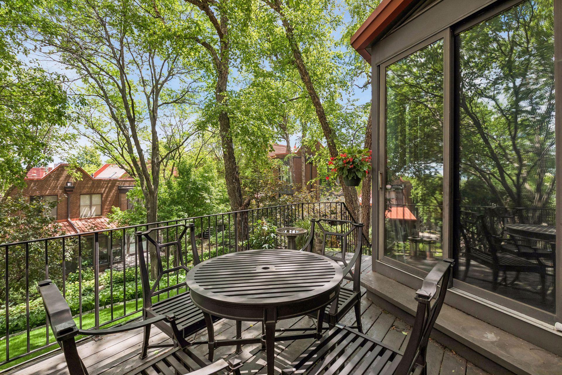 View of Residential at 1220 Mount Curve Avenue, Minneapolis MN 55403, Minneapolis (39 of 45) - Mike Wilen | Minnesota Team Real Estate