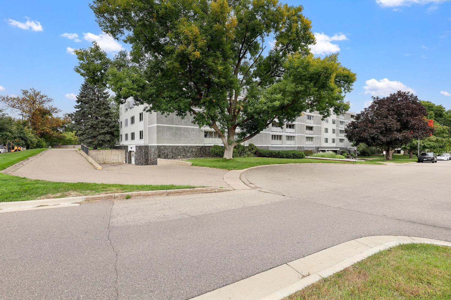View of Residential at 6450 York Avenue #501, Edina MN 55435, Edina (27 of 35) - Mike Wilen | Minnesota Team Real Estate