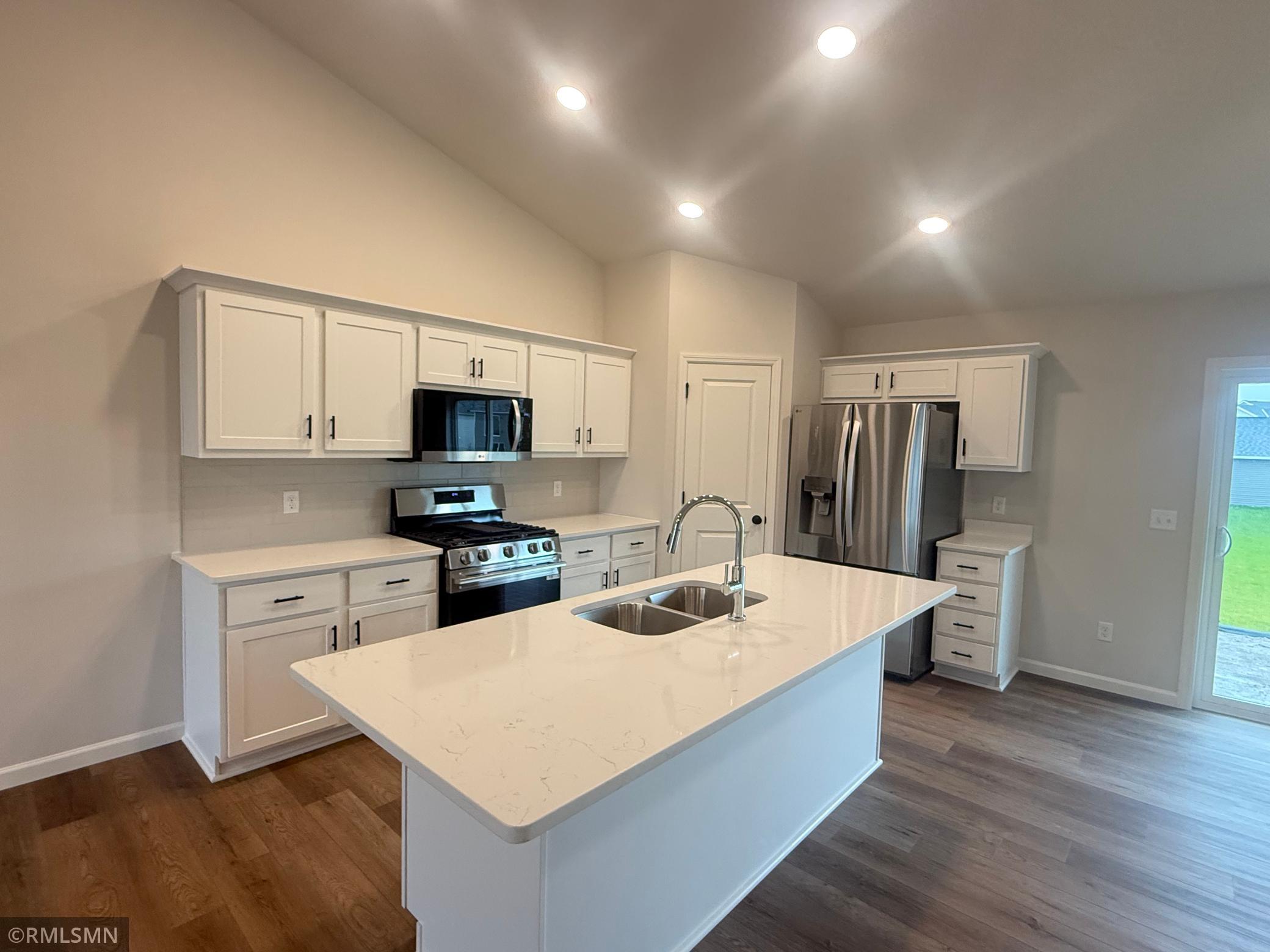View of Residential at 2813 Ivy Avenue, Saint Michael MN 55376, Saint Michael (3 of 33) - Mike Wilen | Minnesota Team Real Estate