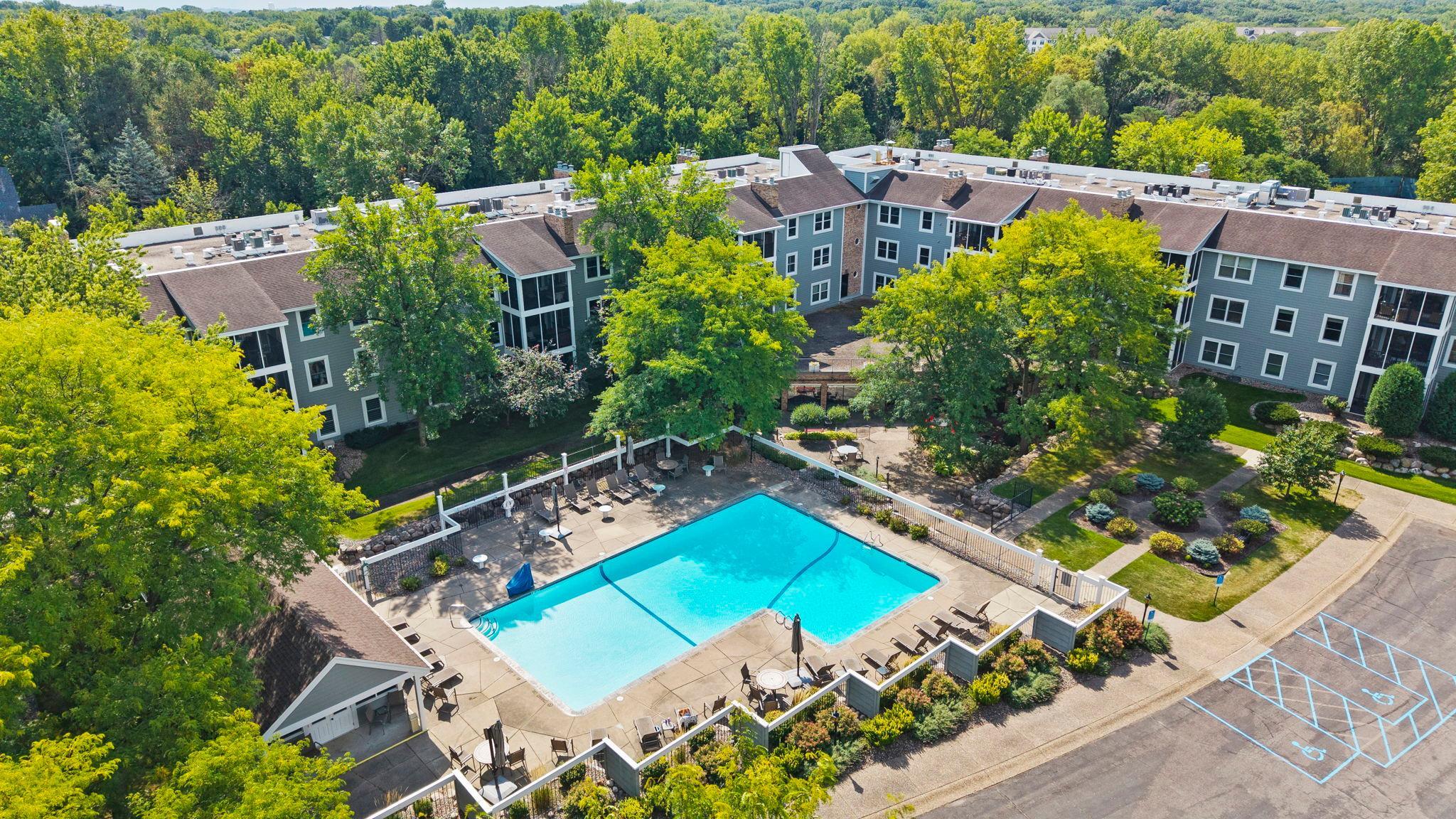 View of Residential at 3030 Saint Albans Mill Road #215, Minnetonka MN 55305, Minnetonka (46 of 50) - Mike Wilen | Minnesota Team Real Estate