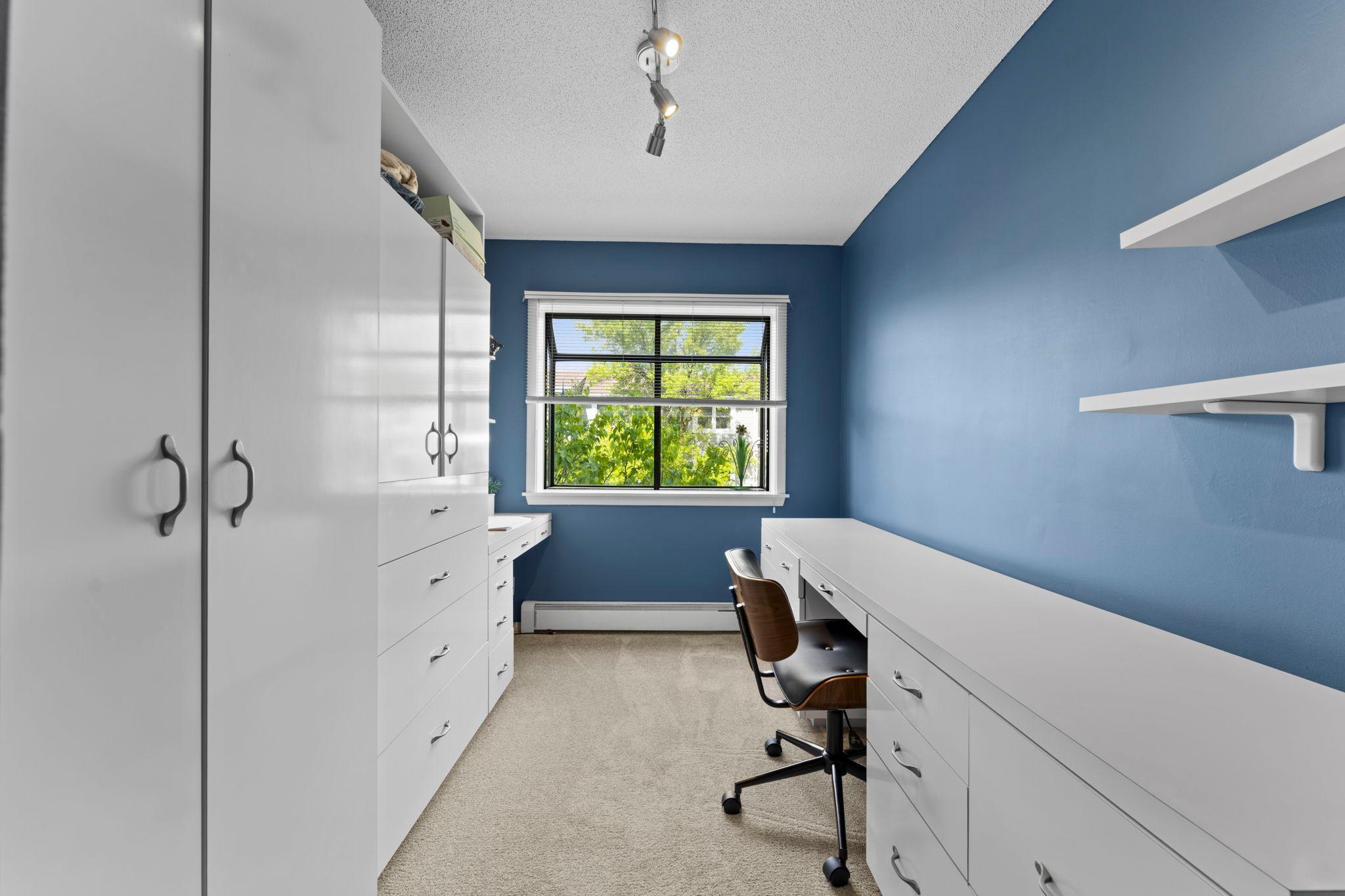 View of Residential at 3030 Saint Albans Mill Road #215, Minnetonka MN 55305, Minnetonka (37 of 50) - Mike Wilen | Minnesota Team Real Estate