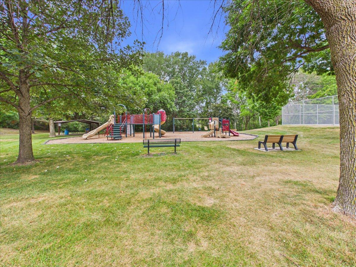 View of Residential at 4195 Norma Avenue, Arden Hills MN 55112, Arden Hills (40 of 77) - Mike Wilen | Minnesota Team Real Estate