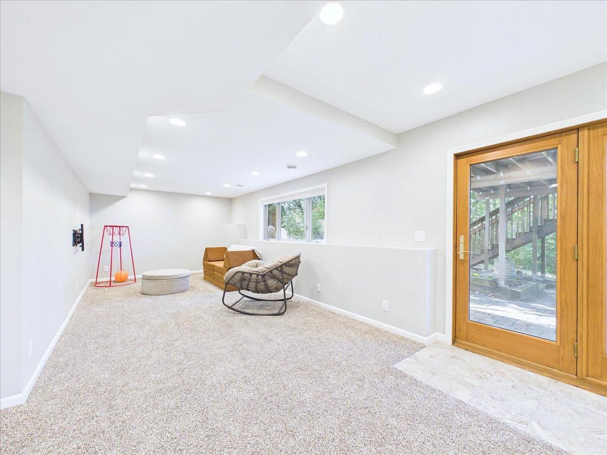 View of Residential at 4195 Norma Avenue, Arden Hills MN 55112, Arden Hills (60 of 77) - Mike Wilen | Minnesota Team Real Estate
