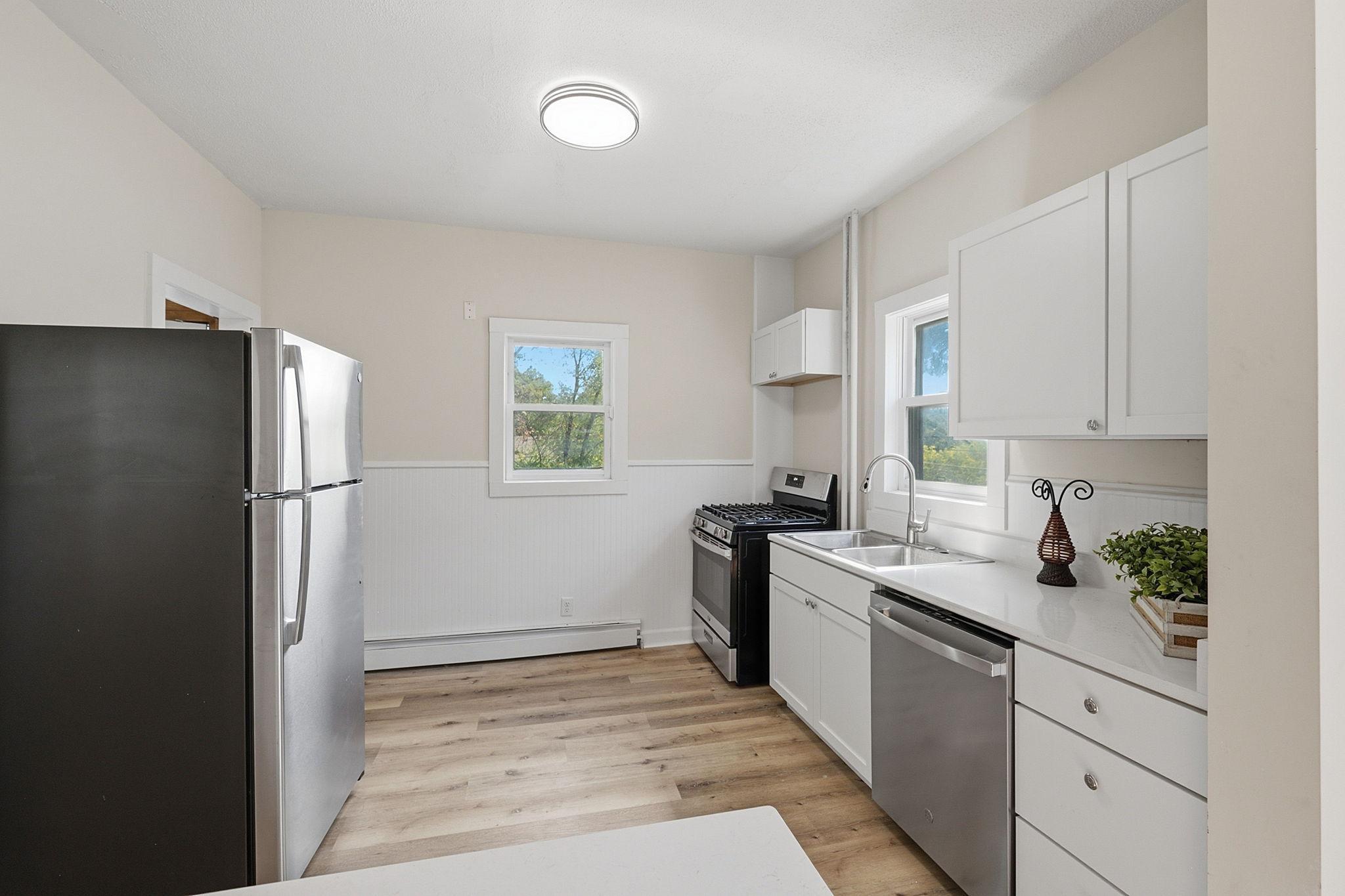 View of Residential at 1032 Desoto Street, Saint Paul MN 55130, Saint Paul (13 of 53) - Mike Wilen | Minnesota Team Real Estate