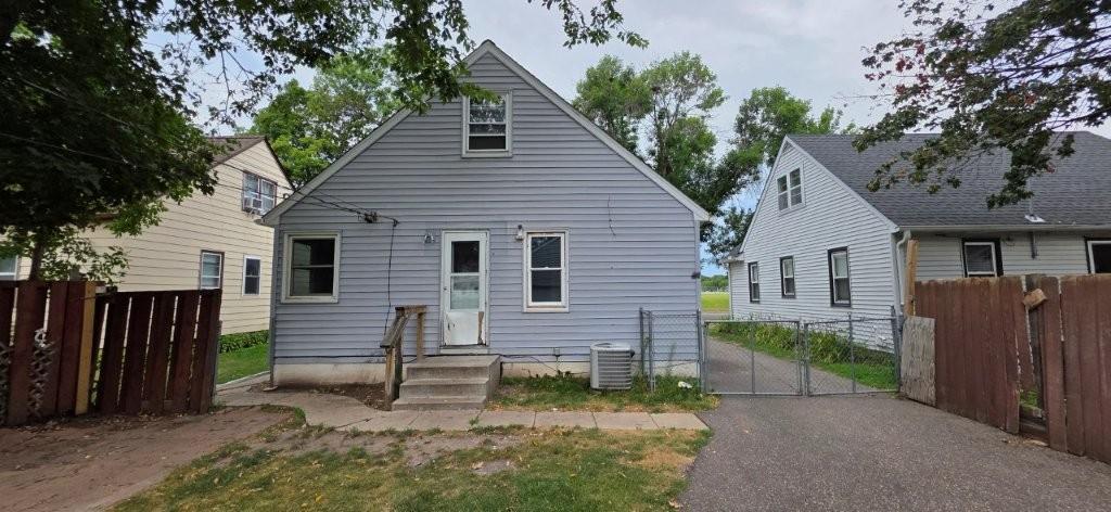 View of Residential at 1034 Bidwell Street, West Saint Paul MN 55118, West Saint Paul (7 of 31) - Mike Wilen | Minnesota Team Real Estate