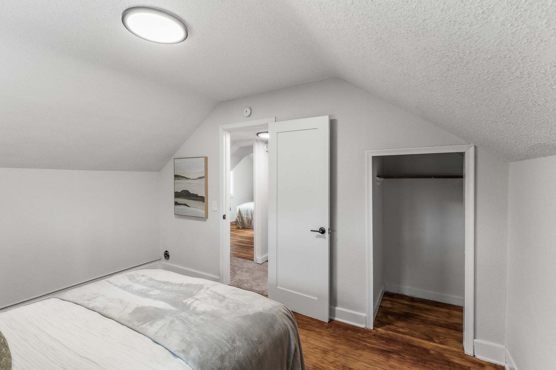 View of Residential at 633 Polk Street, Minneapolis MN 55413, Minneapolis (15 of 28) - Mike Wilen | Minnesota Team Real Estate