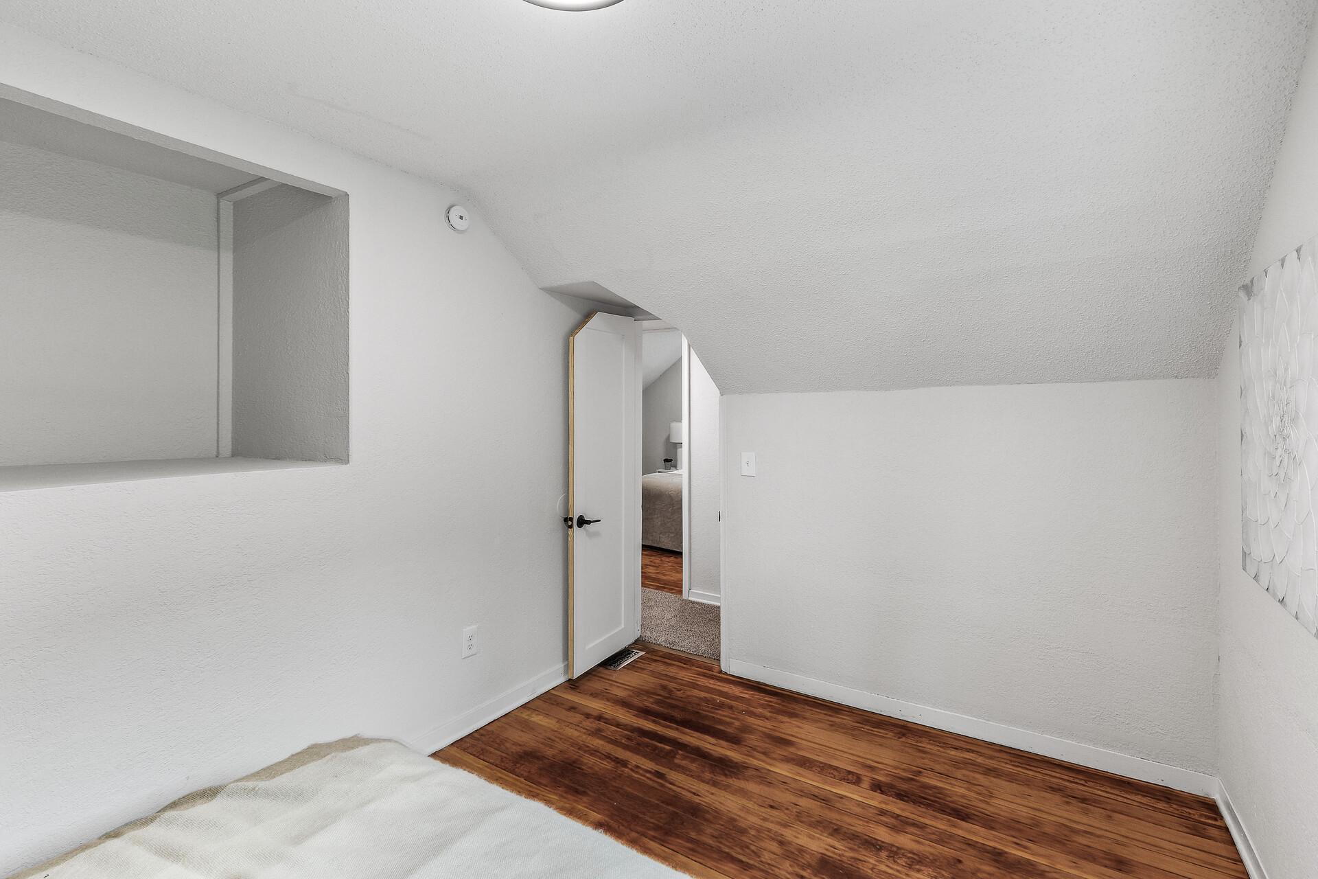 View of Residential at 633 Polk Street, Minneapolis MN 55413, Minneapolis (19 of 28) - Mike Wilen | Minnesota Team Real Estate