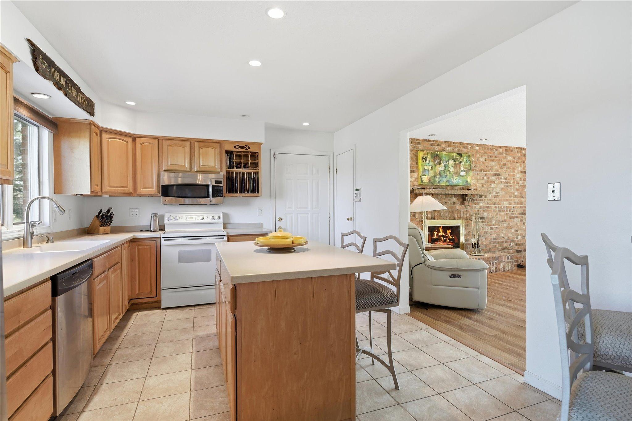 View of Residential at 5431 Hilltop Avenue, Lake Elmo MN 55042, Lake Elmo (8 of 41) - Mike Wilen | Minnesota Team Real Estate