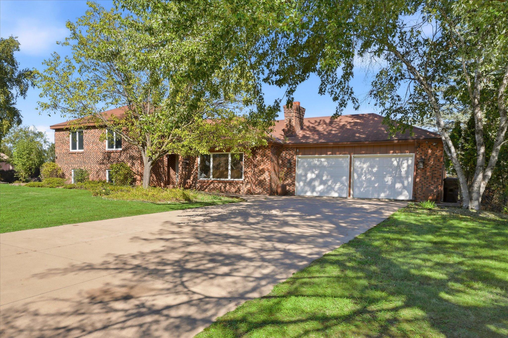 View of Residential at 5431 Hilltop Avenue, Lake Elmo MN 55042, Lake Elmo (3 of 41) - Mike Wilen | Minnesota Team Real Estate