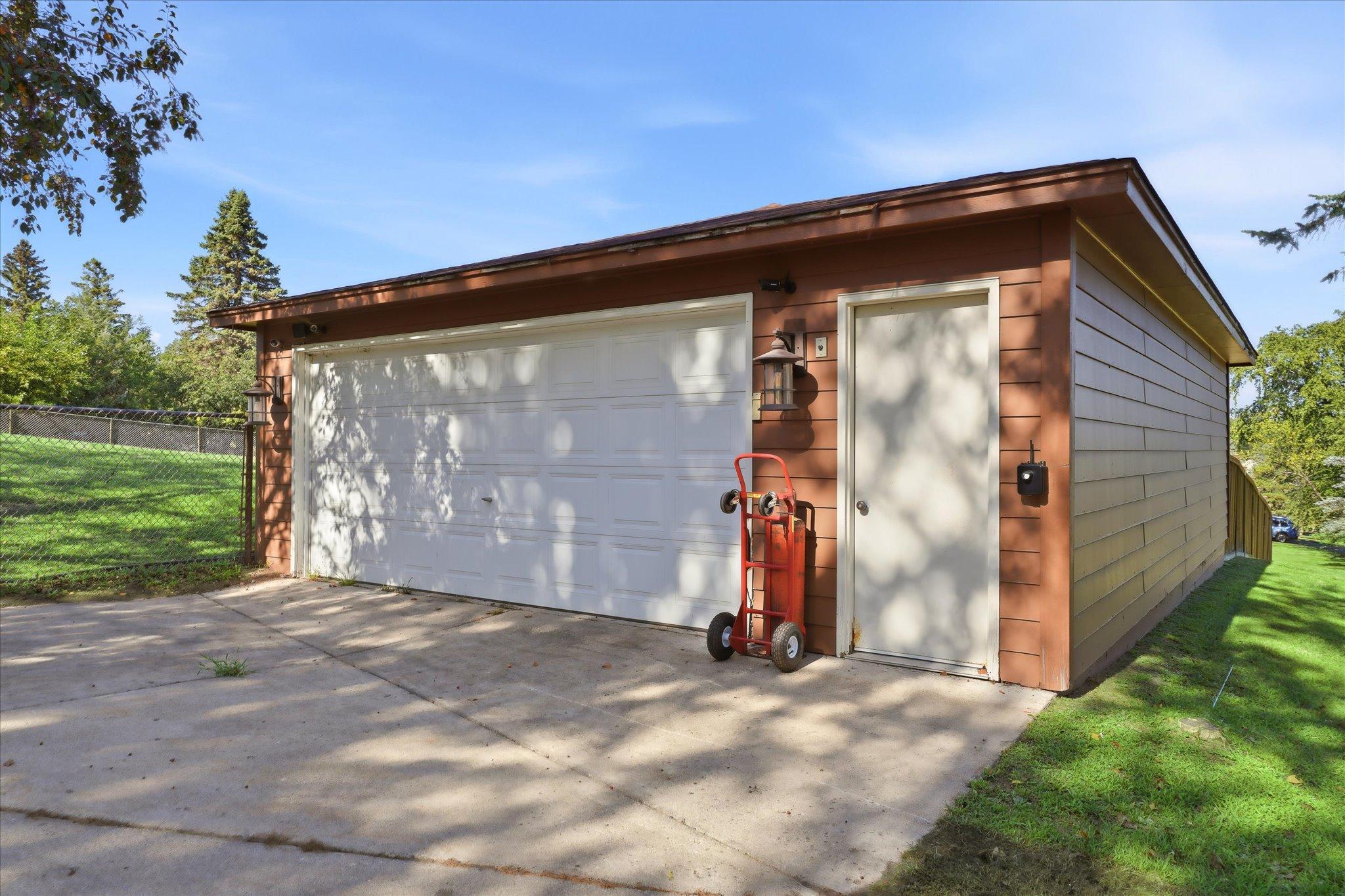 View of Residential at 5431 Hilltop Avenue, Lake Elmo MN 55042, Lake Elmo (35 of 41) - Mike Wilen | Minnesota Team Real Estate