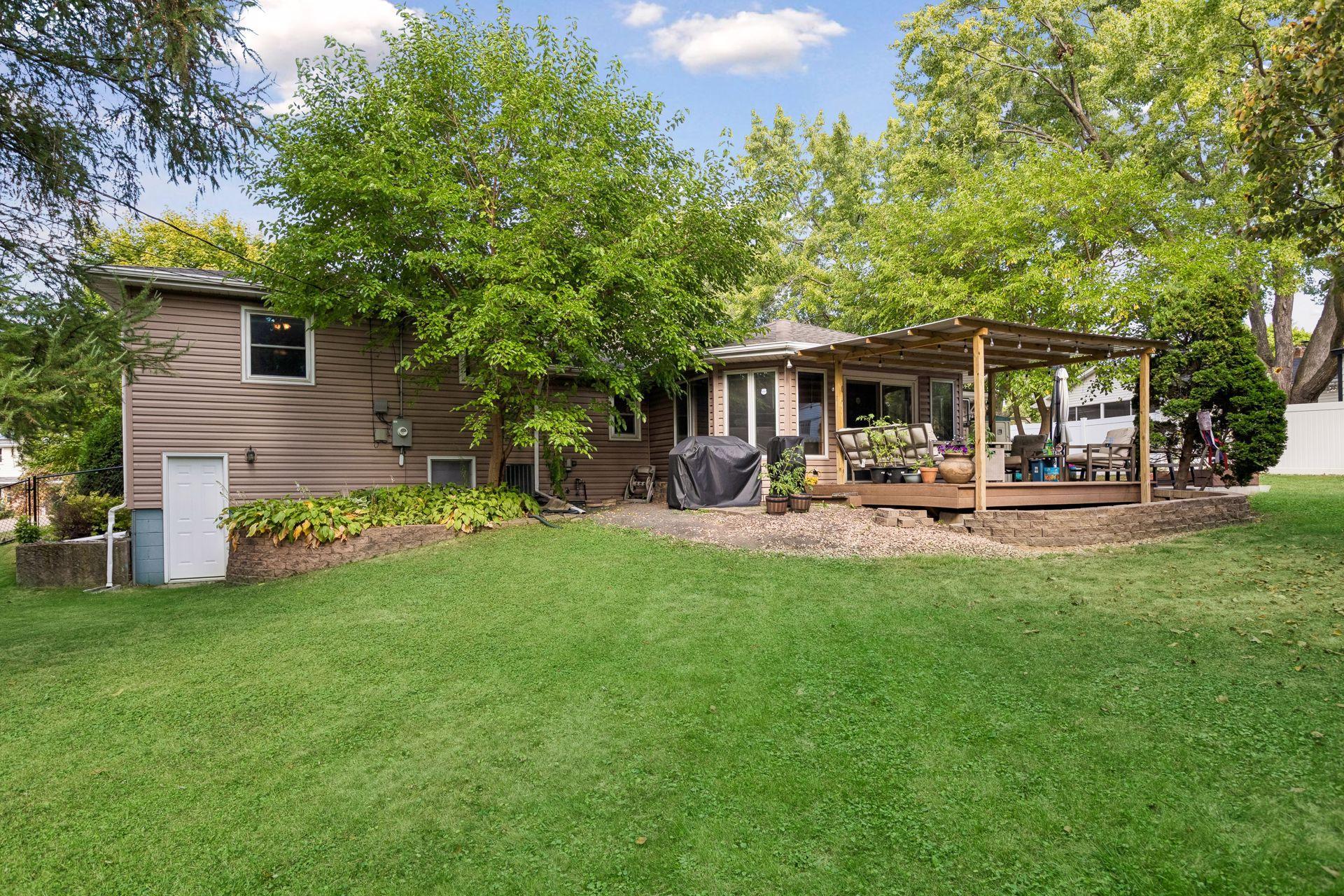View of Residential at 2230 Decatur Avenue, Golden Valley MN 55427, Golden Valley (22 of 29) - Mike Wilen | Minnesota Team Real Estate