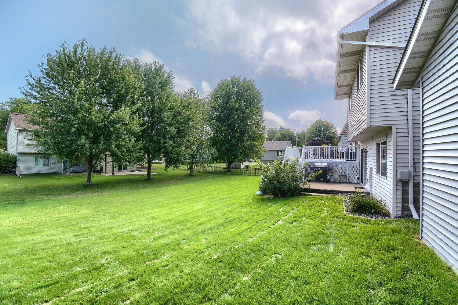View of Residential at 224 Pendryn Hill Bay, Woodbury MN 55125, Woodbury (27 of 32) - Mike Wilen | Minnesota Team Real Estate