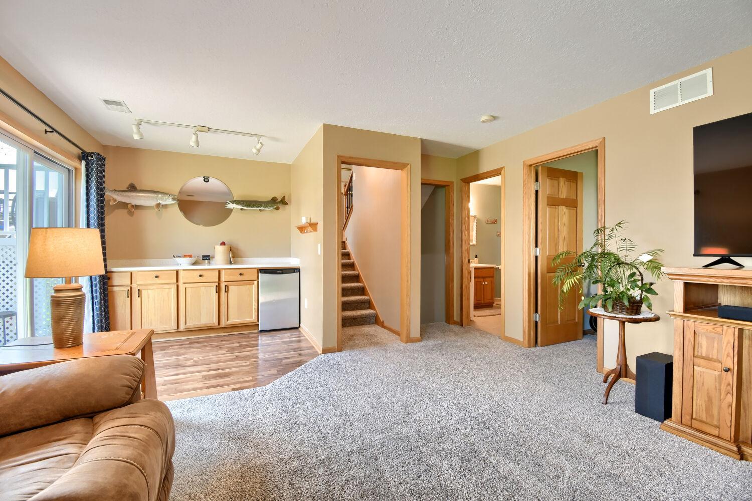 View of Residential at 224 Pendryn Hill Bay, Woodbury MN 55125, Woodbury (21 of 32) - Mike Wilen | Minnesota Team Real Estate