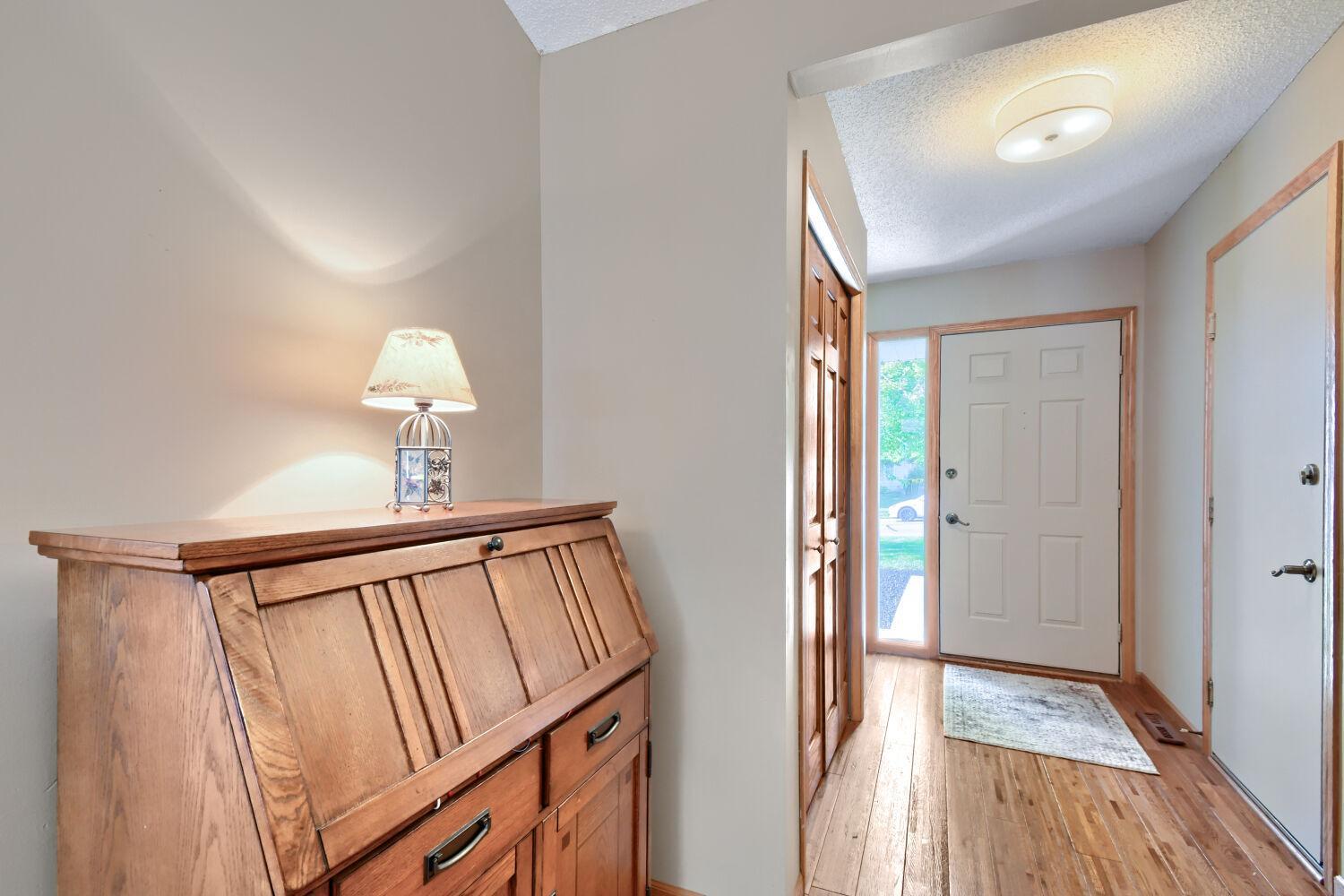 View of Residential at 224 Pendryn Hill Bay, Woodbury MN 55125, Woodbury (8 of 32) - Mike Wilen | Minnesota Team Real Estate