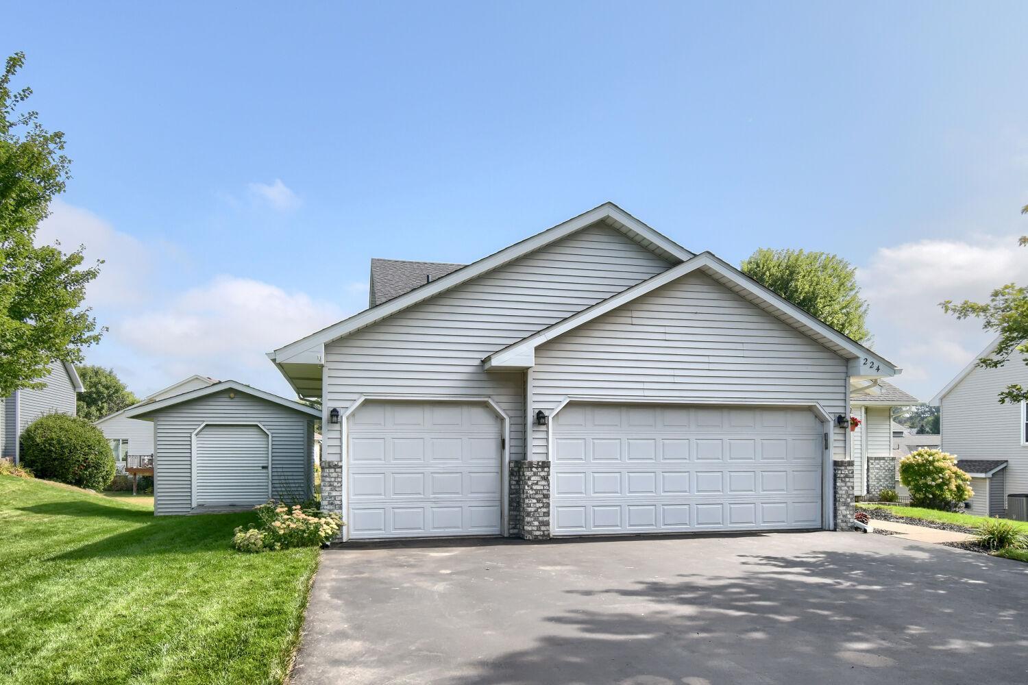 View of Residential at 224 Pendryn Hill Bay, Woodbury MN 55125, Woodbury (3 of 32) - Mike Wilen | Minnesota Team Real Estate