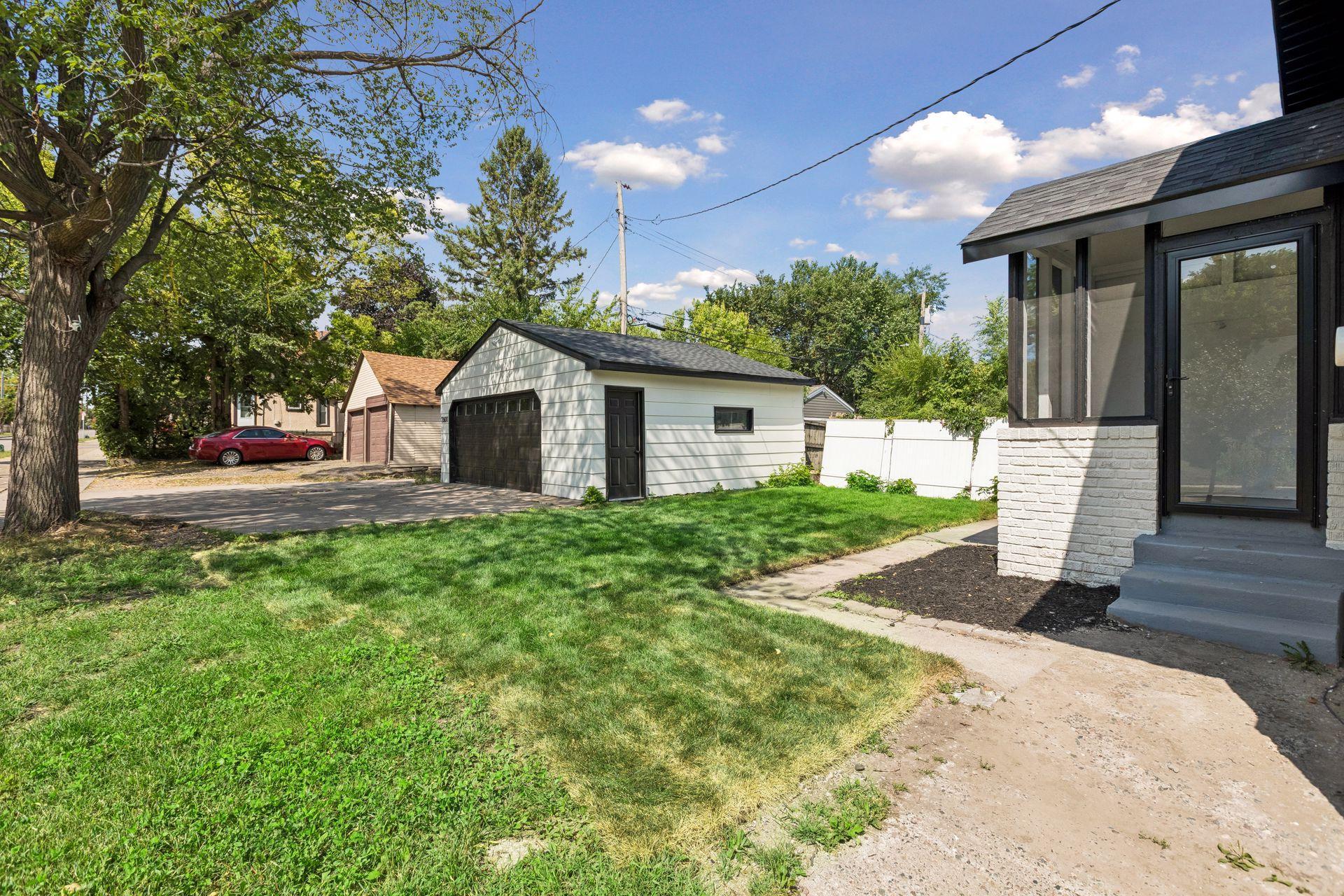 View of Residential at 2601 Morgan Avenue, Minneapolis MN 55411, Minneapolis (39 of 40) - Mike Wilen | Minnesota Team Real Estate