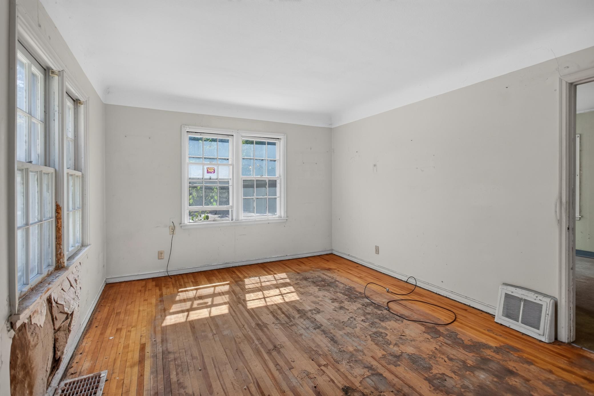 View of Residential at 3200 Fillmore Street, Minneapolis MN 55418, Minneapolis (5 of 15) - Mike Wilen | Minnesota Team Real Estate