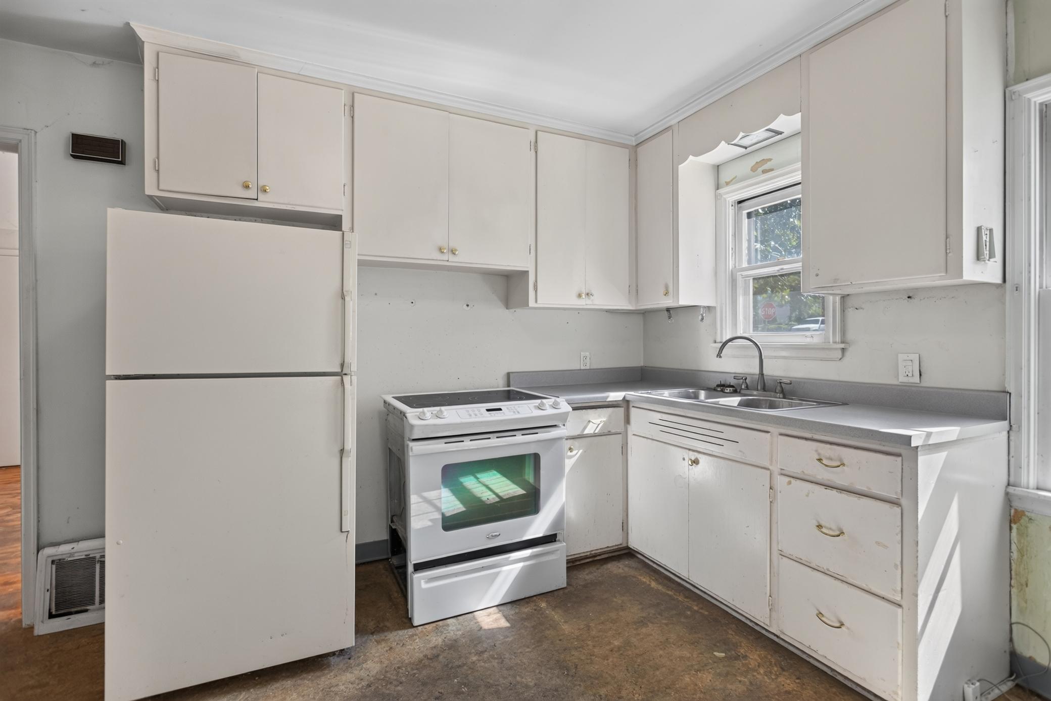 View of Residential at 3200 Fillmore Street, Minneapolis MN 55418, Minneapolis (4 of 15) - Mike Wilen | Minnesota Team Real Estate