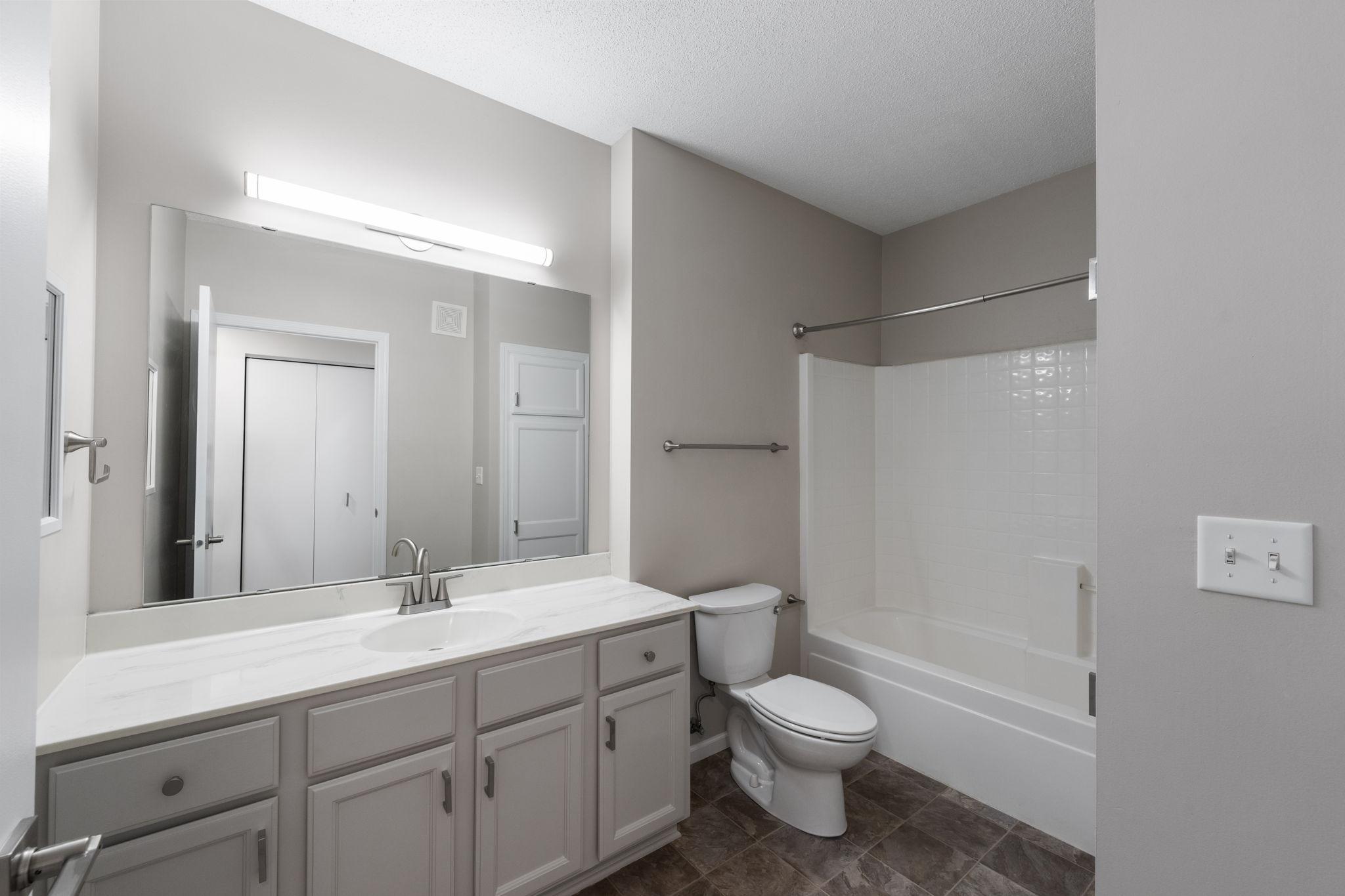 View of Residential at 660 2nd Street #301, Minneapolis MN 55401, Minneapolis (15 of 43) - Mike Wilen | Minnesota Team Real Estate