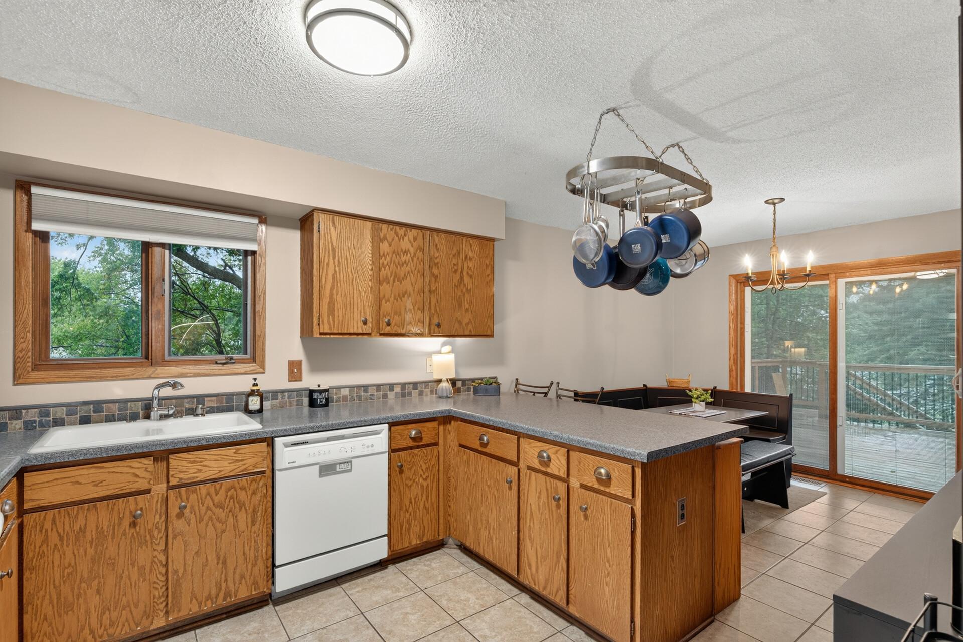 View of Residential at 13616 137th Place, Burnsville MN 55337, Burnsville (8 of 14) - Mike Wilen | Minnesota Team Real Estate