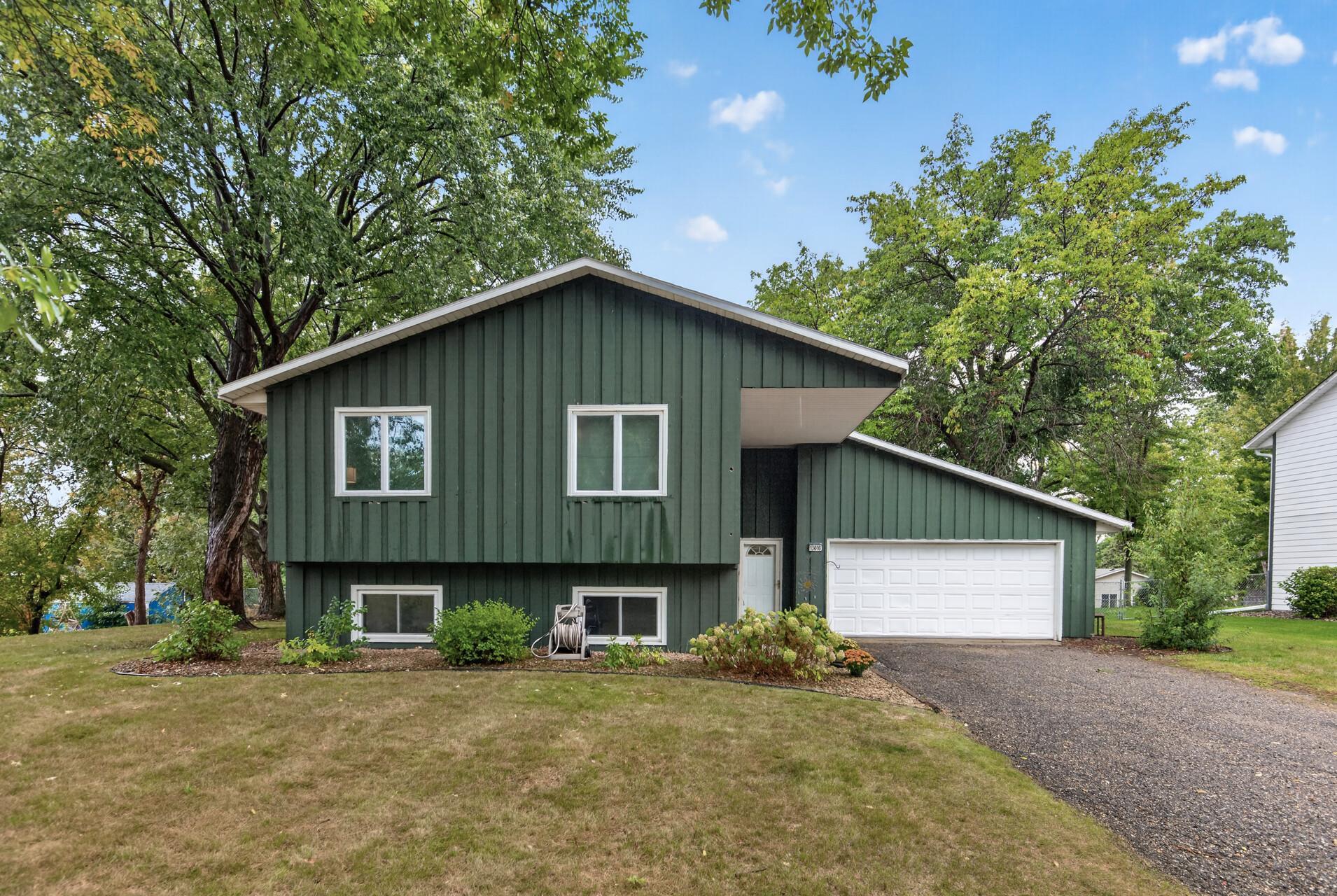 View of Residential at 13616 137th Place, Burnsville MN 55337, Burnsville (33 of 34) - Mike Wilen | Minnesota Team Real Estate