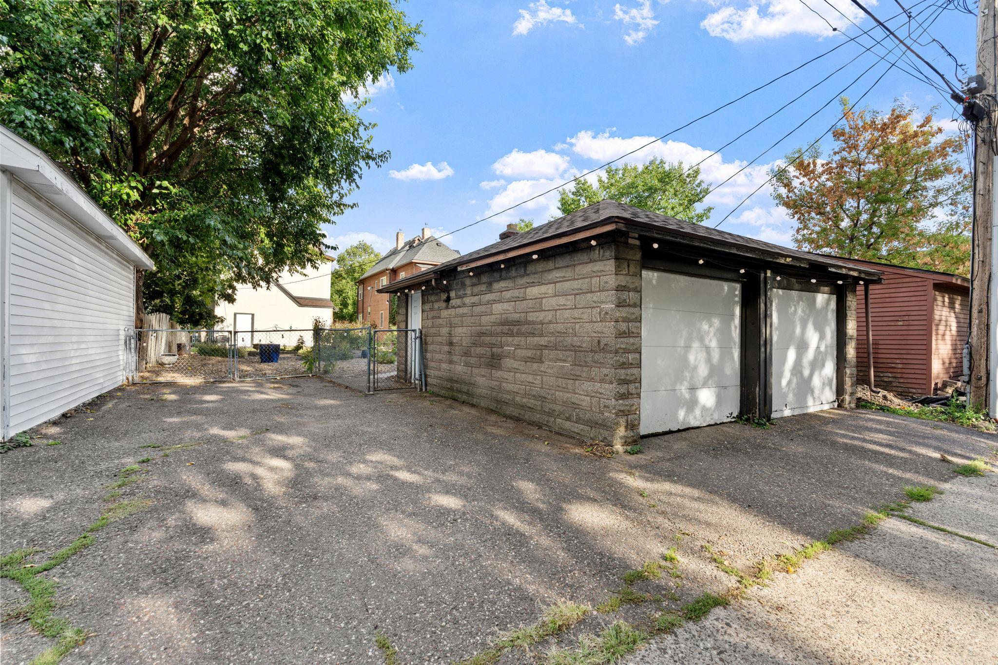 View of Residential Income at 2414 24th Avenue, Minneapolis MN 55406, Minneapolis (41 of 45) - Mike Wilen | Minnesota Team Real Estate